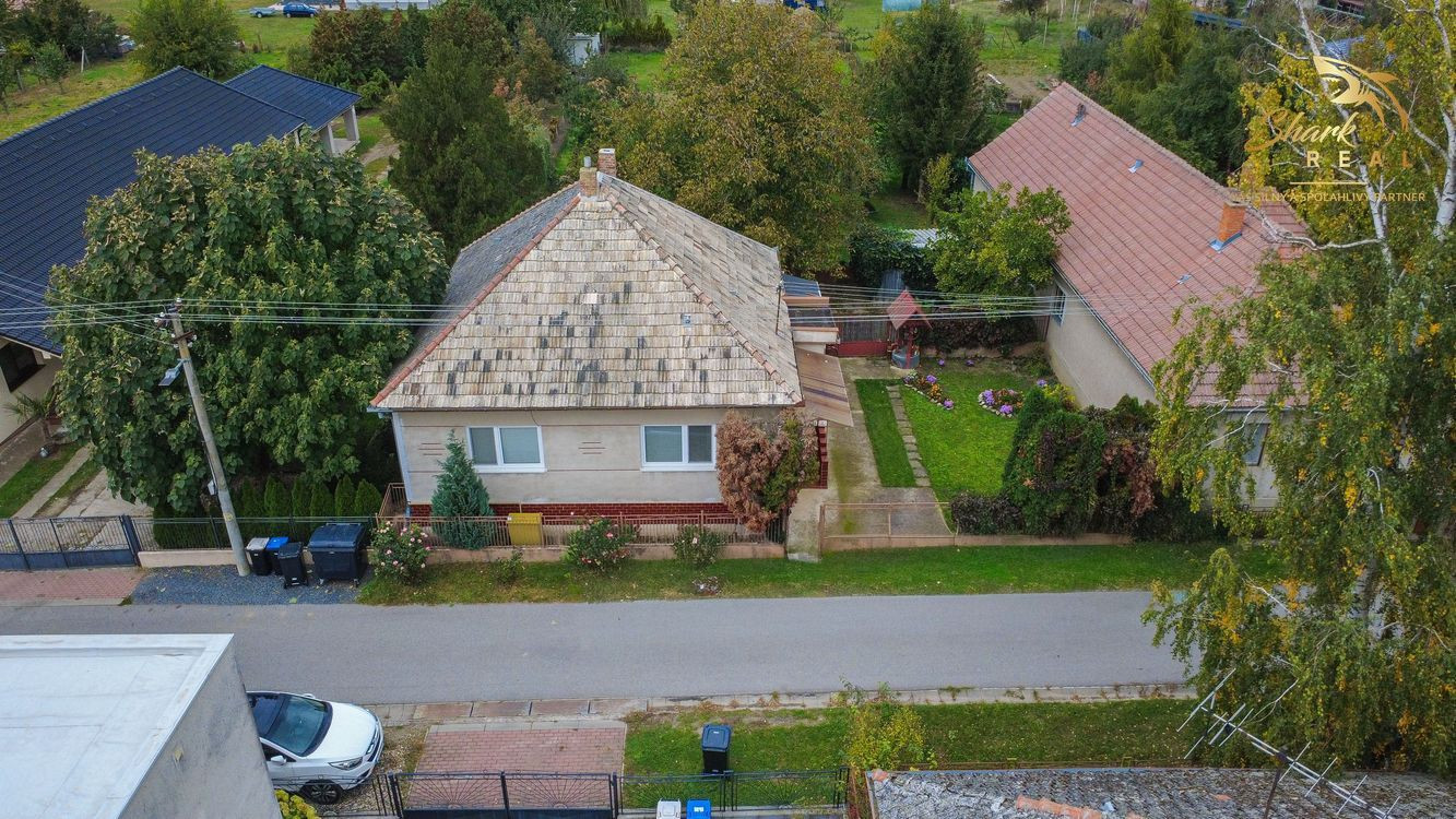 Rodinný dom s pekným pozemkom 