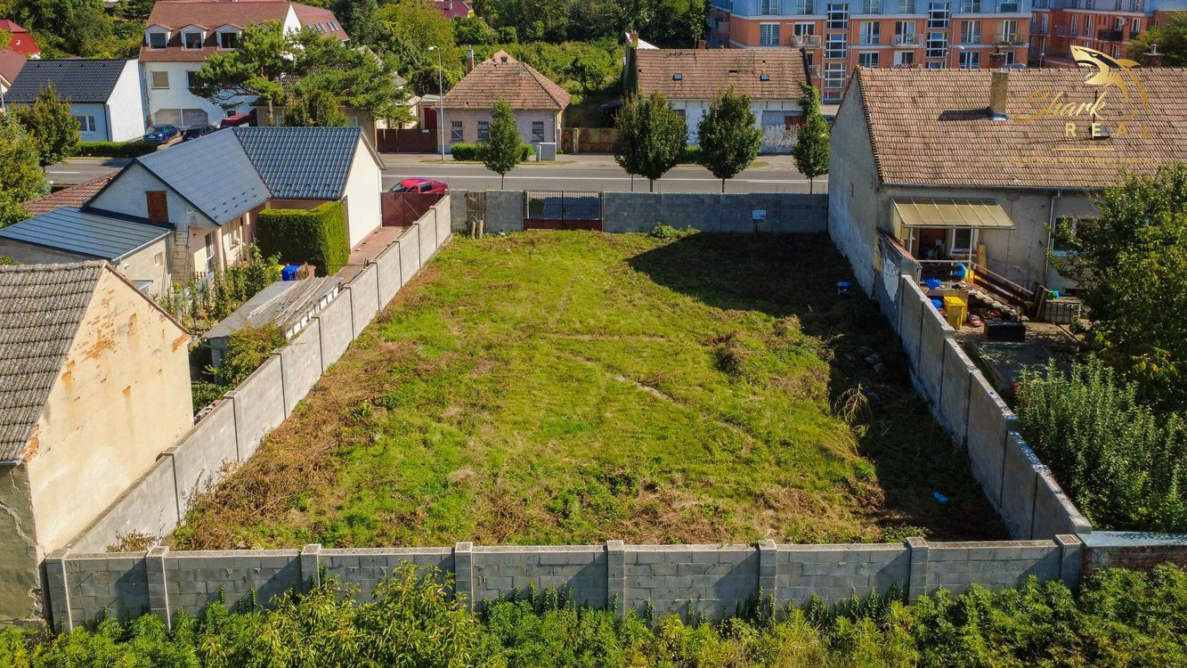 Atraktívny stavebný pozemok pri hlavnej ceste v Piešťanoch