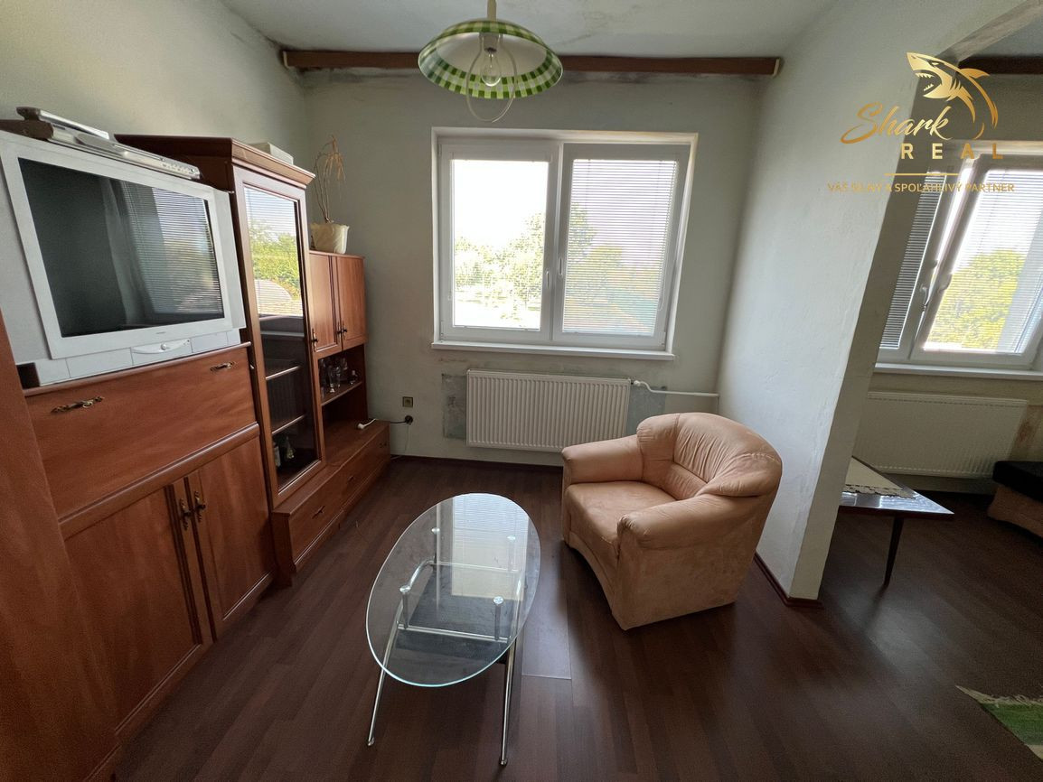 ZNÍŽENÁ CENA - Presvetlený 4 izbový rodinný dom s garážou