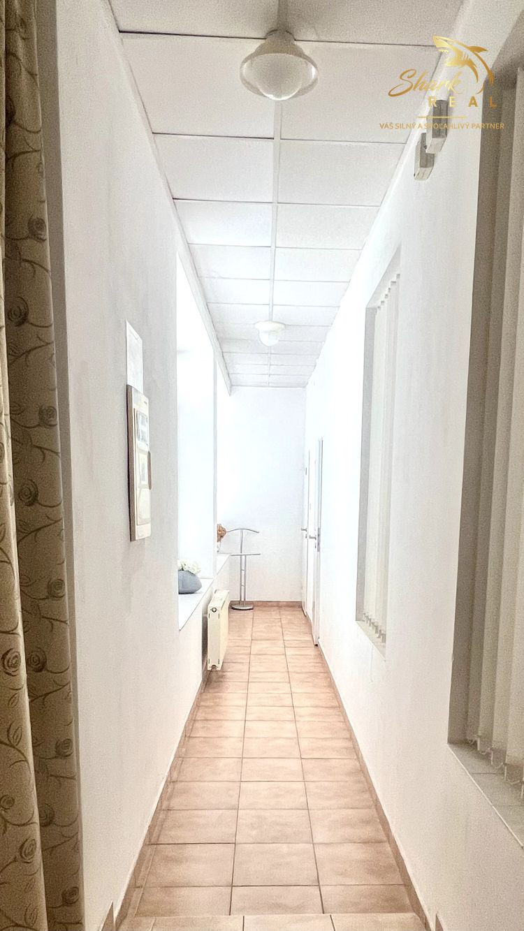 Útulný priestor vhodný ako kancelária, či iná prevádzka