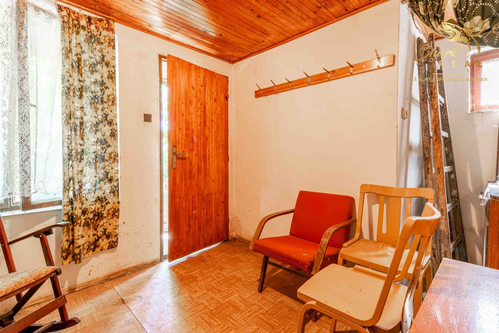 ZNÍŽENÁ CENA - EXKLUZÍVNE: Na predaj záhrada s chatkou – na skok od Trnavy!