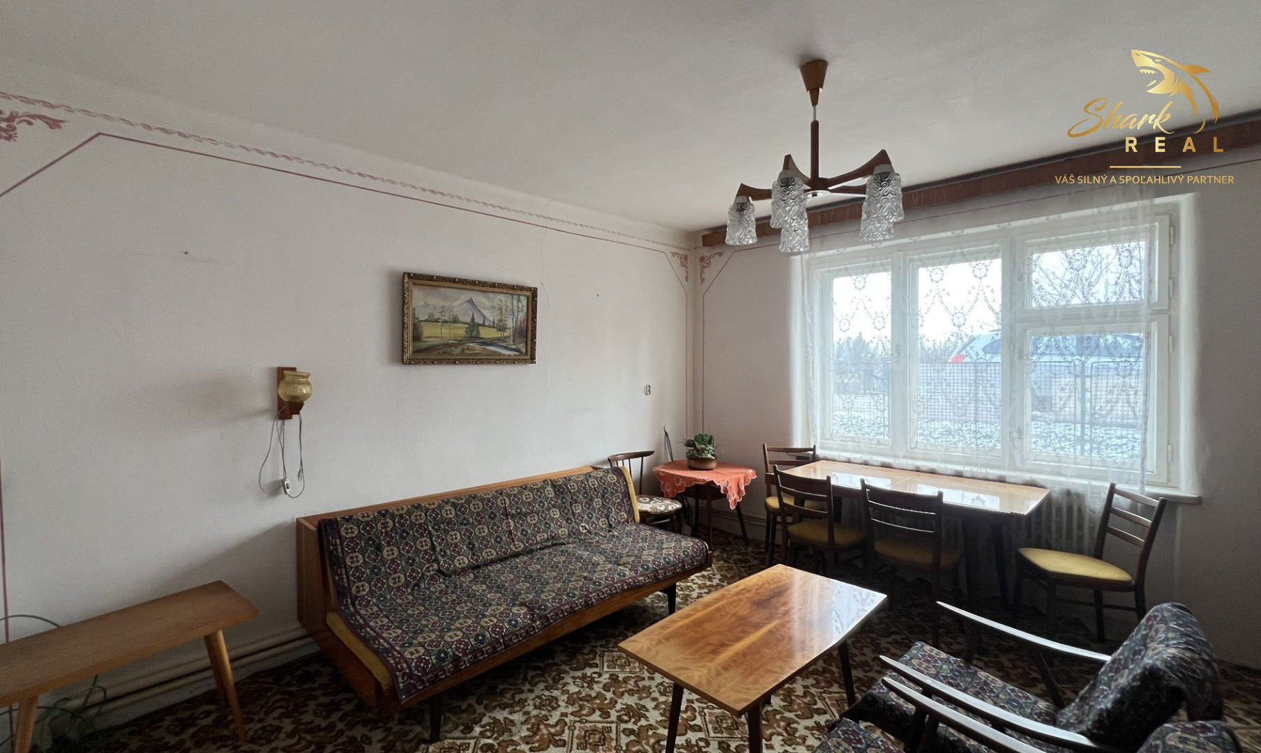 Rodinný dom s 20á pozemkom v obci Semerovo