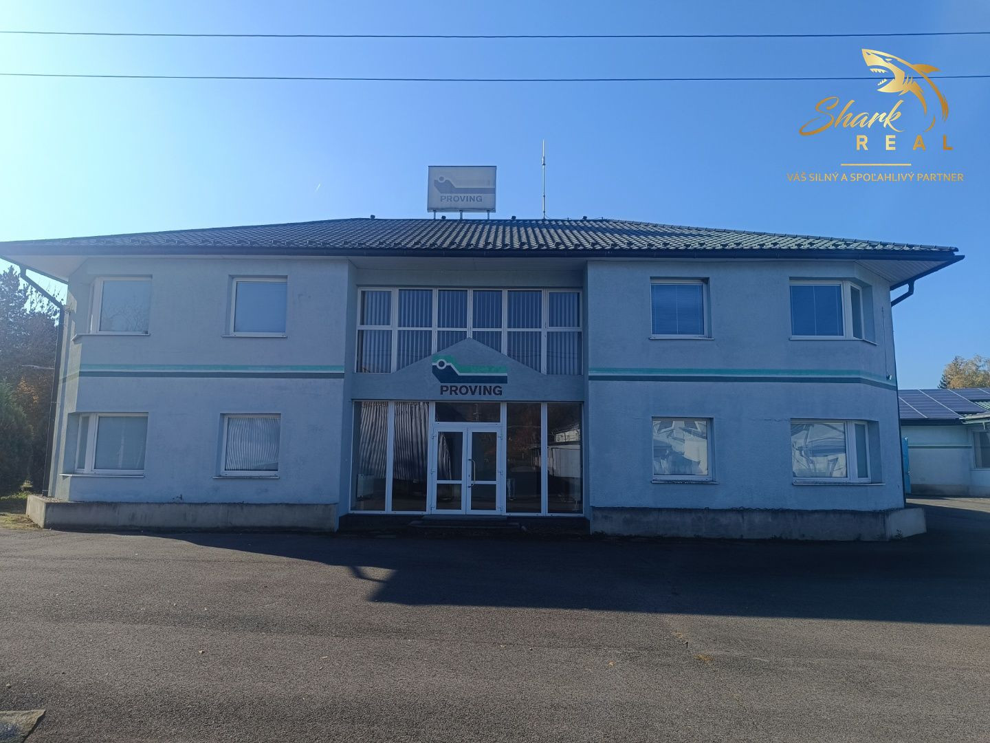 Administratívno-apartmánová budova