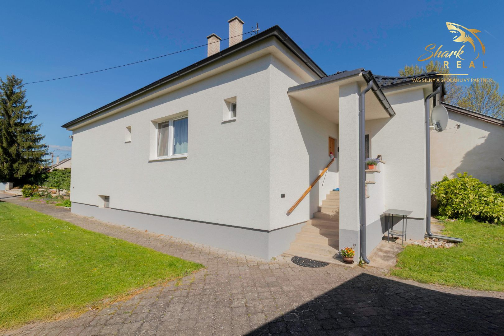 KRÁSNY rodinný dom v atraktívnej obci BANKA