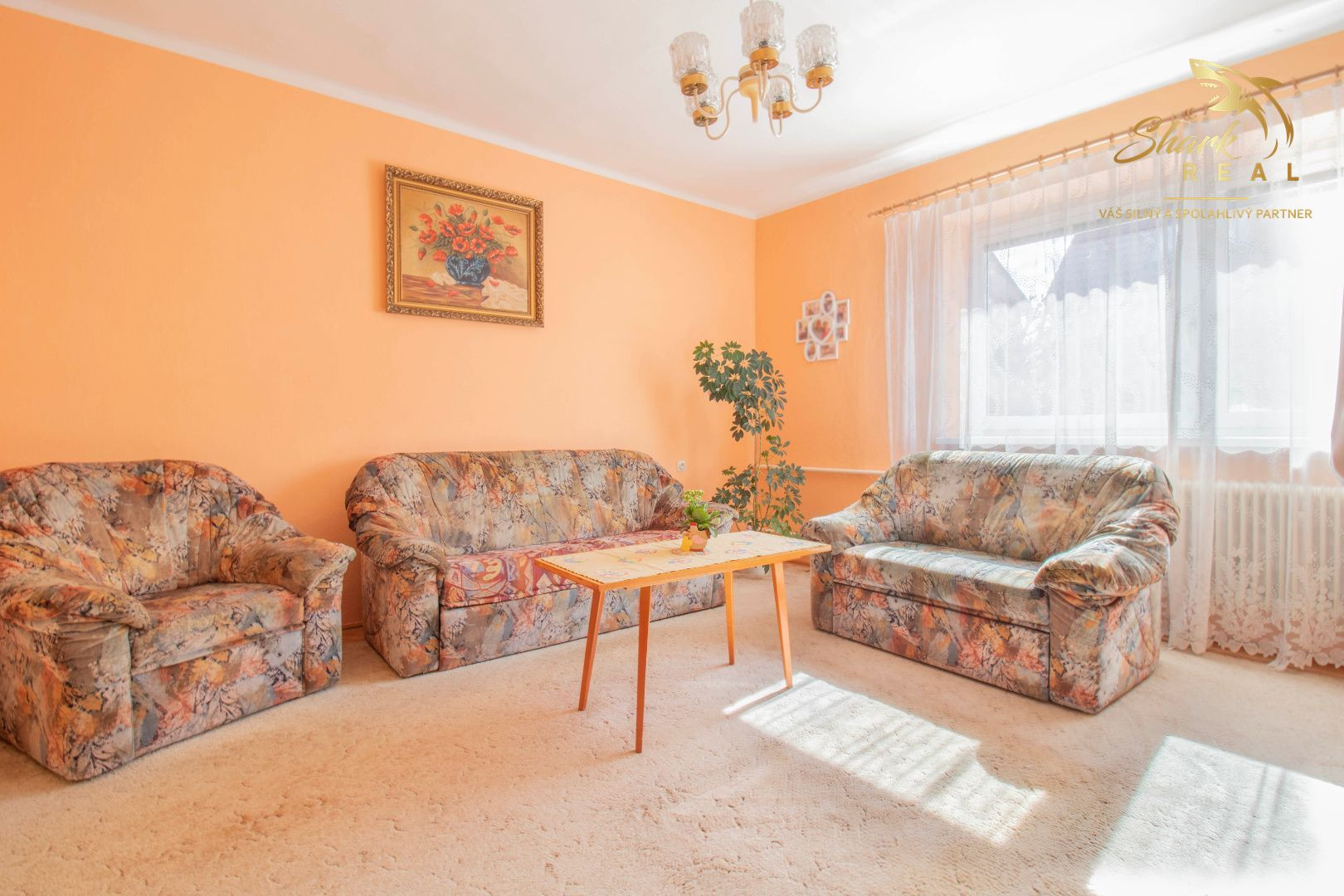 Čiastočne zrekonštruovaný dom vo výbornej lokalite s garážou