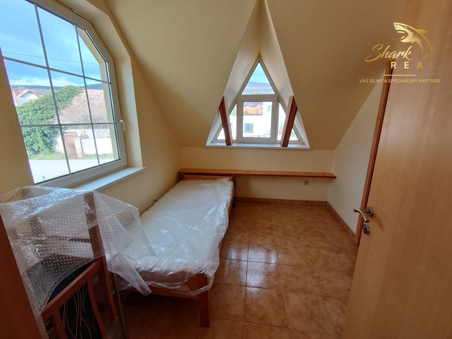 Na prenájom komerčné priestory v penzióne 