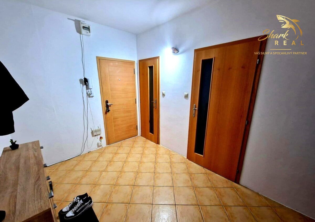 PEKNÝ 2,5 IZBOVÝ BYT -  VÝBORNÁ LOKALITA