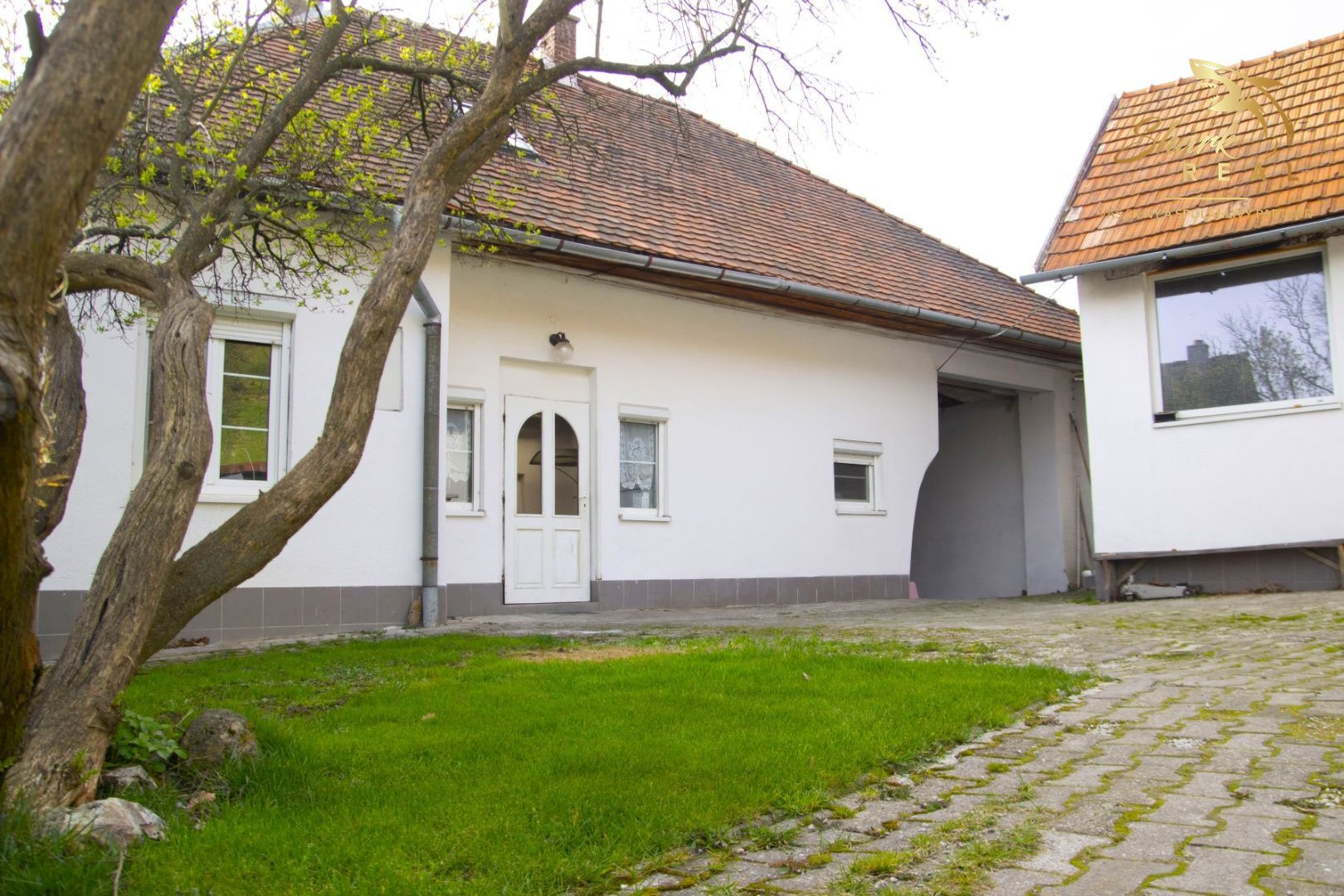 Nová cena! Zaujímavý rodinný dom v nádhernej prírode