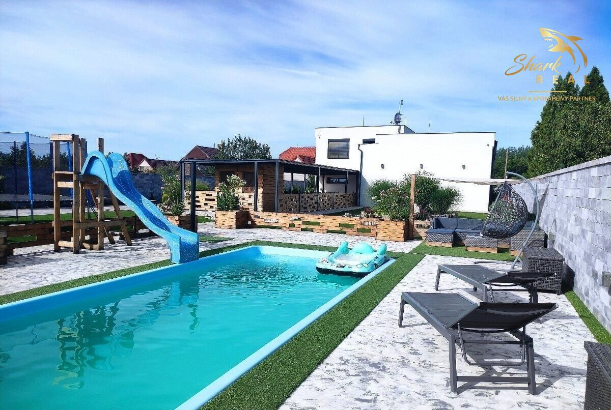 SHARK REAL ponúka výnimočná nehnuteľnosť s bazénom a pozemkom 2500m2