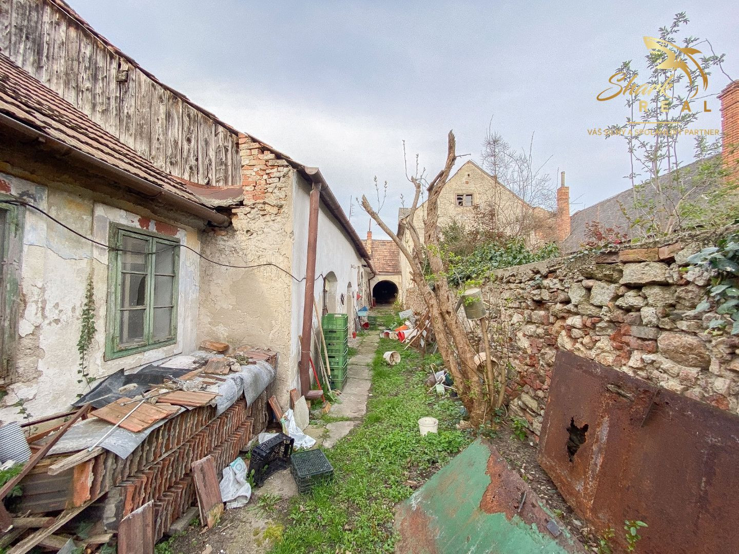 Znížená cena - Jedinečná príležitosť - Historický vinársky dom v samotnom srdci Pezinka