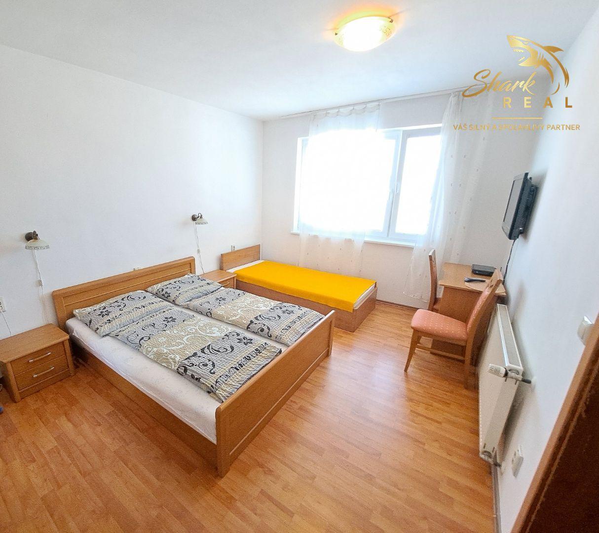 Zrekonštruovaný dom na viacgeneračné bývanie alebo podnikanie
