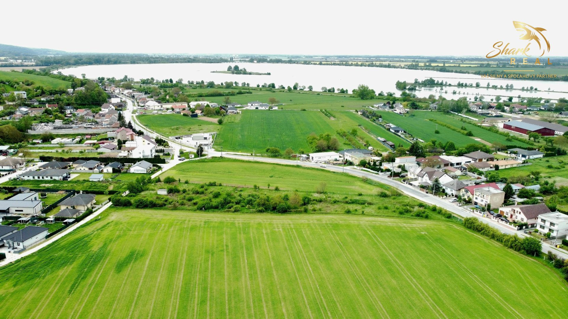 TOP CENA,  stavebný pozemok 4781m2 aj  pre developerov