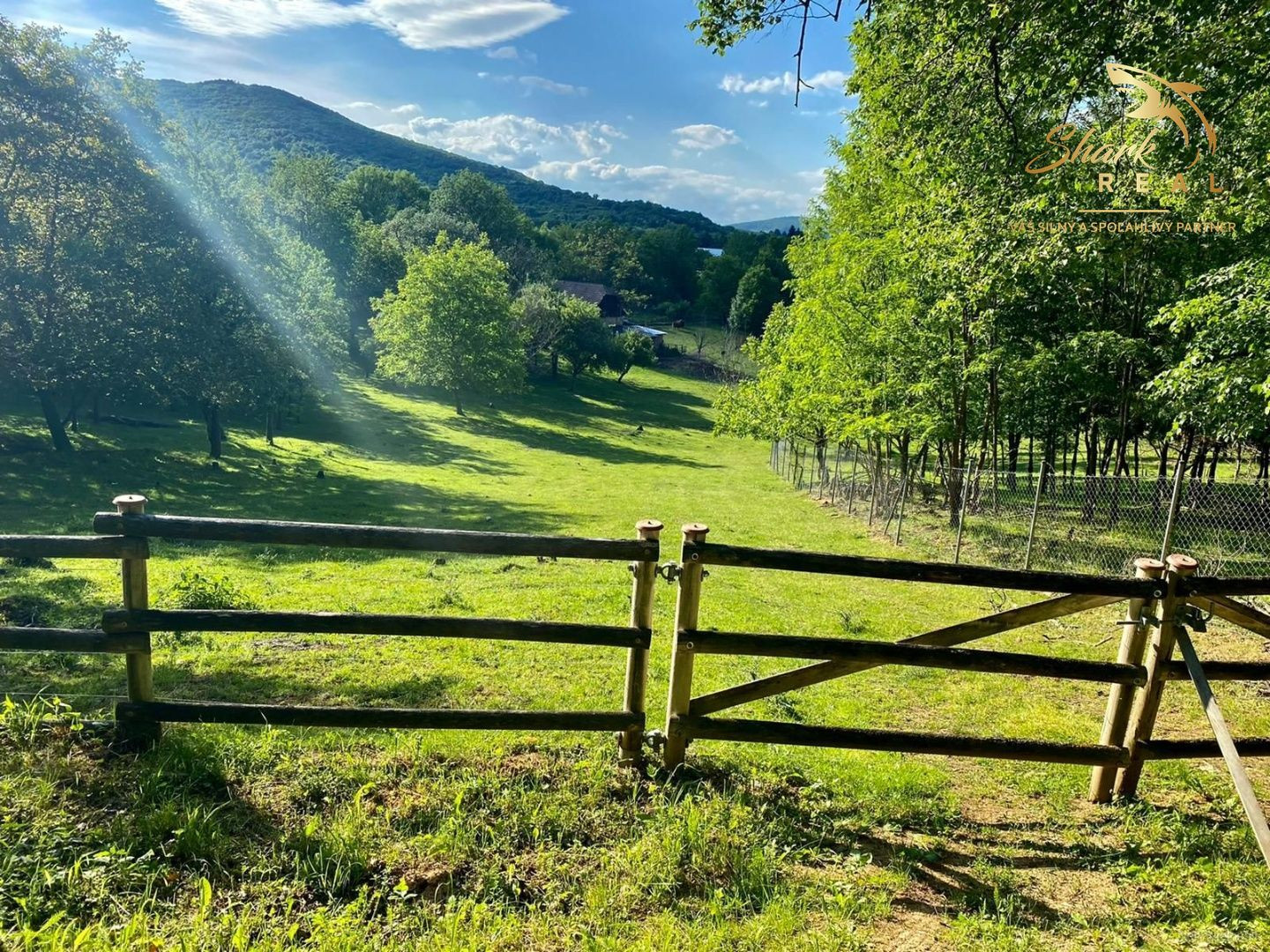 Nádherný investičný pozemok pri lese