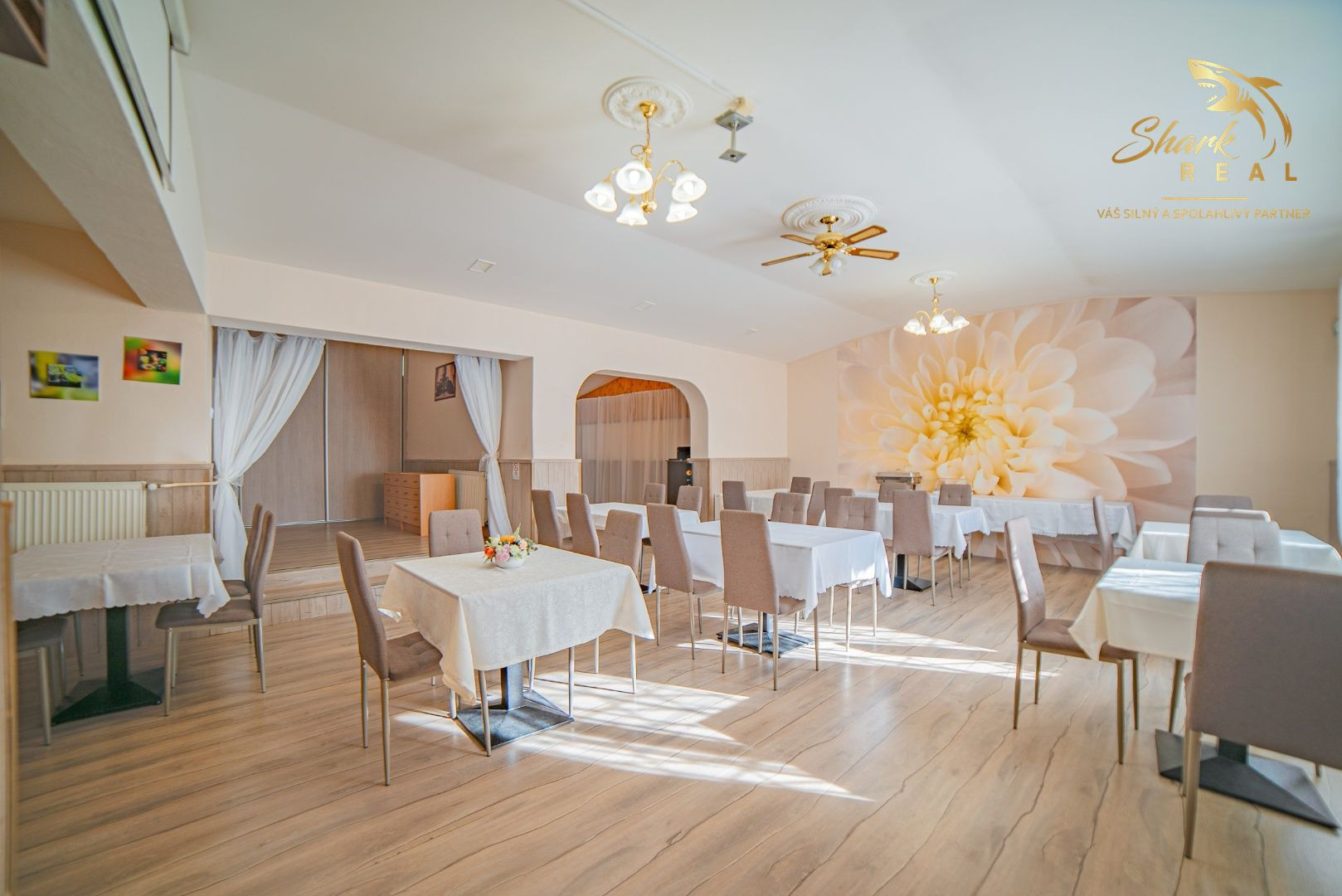 VÝRAZNÁ ZĽAVA! Očarujúci penzión s reštauráciou, bazénom, welness a ihriskom