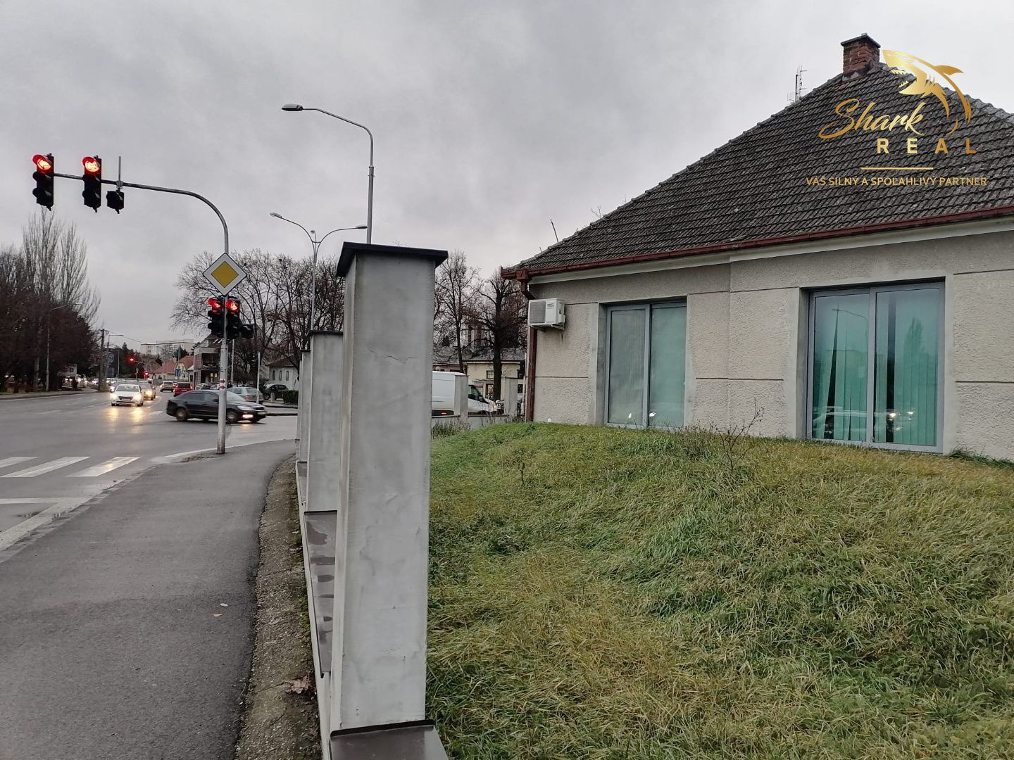 Rodinný dom vhodný na podnikateľské účely.