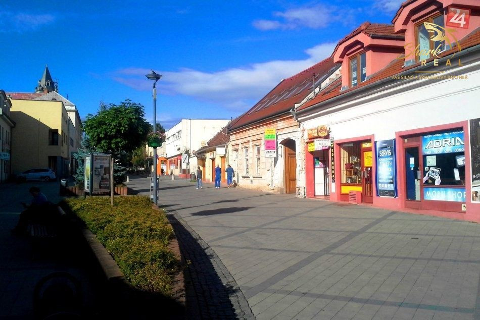 Na predaj polyfunkčný objekt v centre Hlohovca