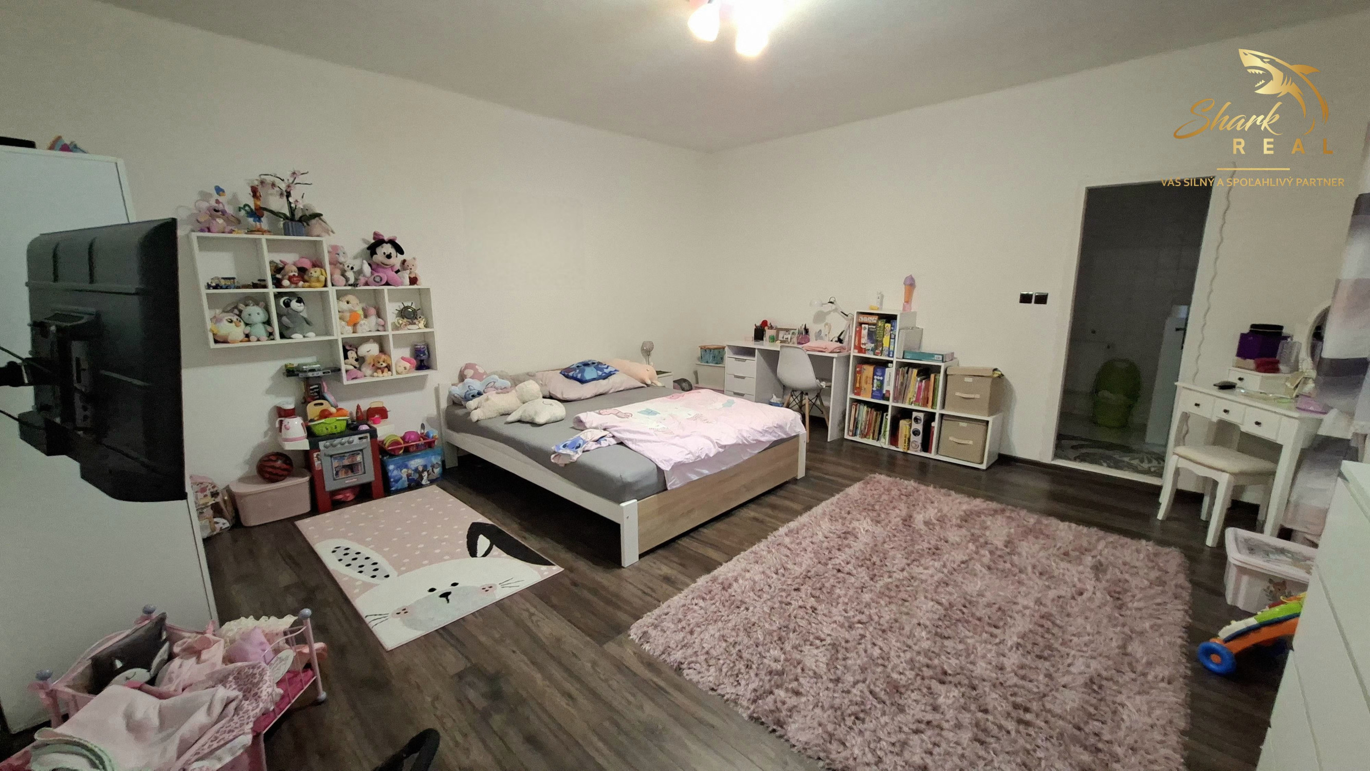 Rodinný dom na predaj s rozsiahlym pozemkom