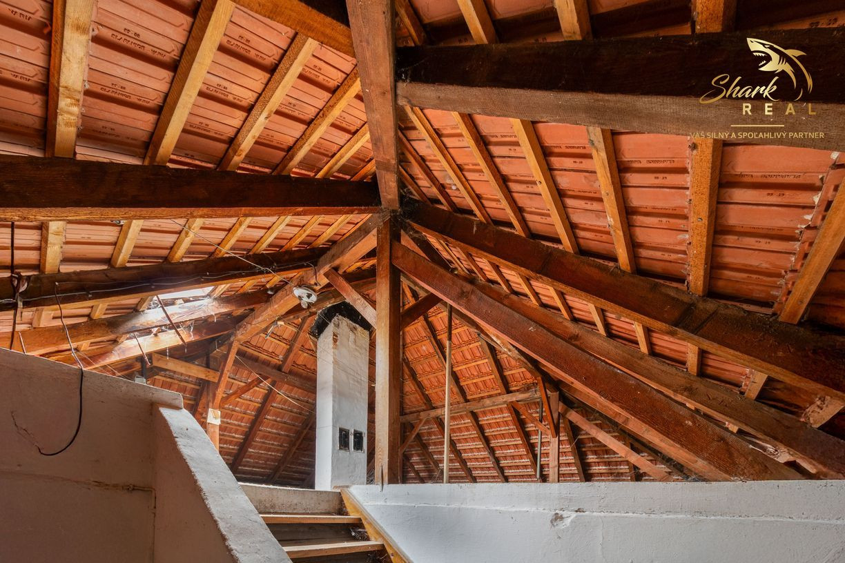  3-izbový rodinný dom v Ružinove - pôvodný stav, veľký potenciál, DOHODA možná