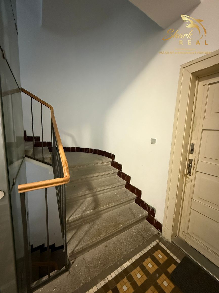 5-izbový byt 135m2 v historickom dome pri Eurovei - DOHODA možná