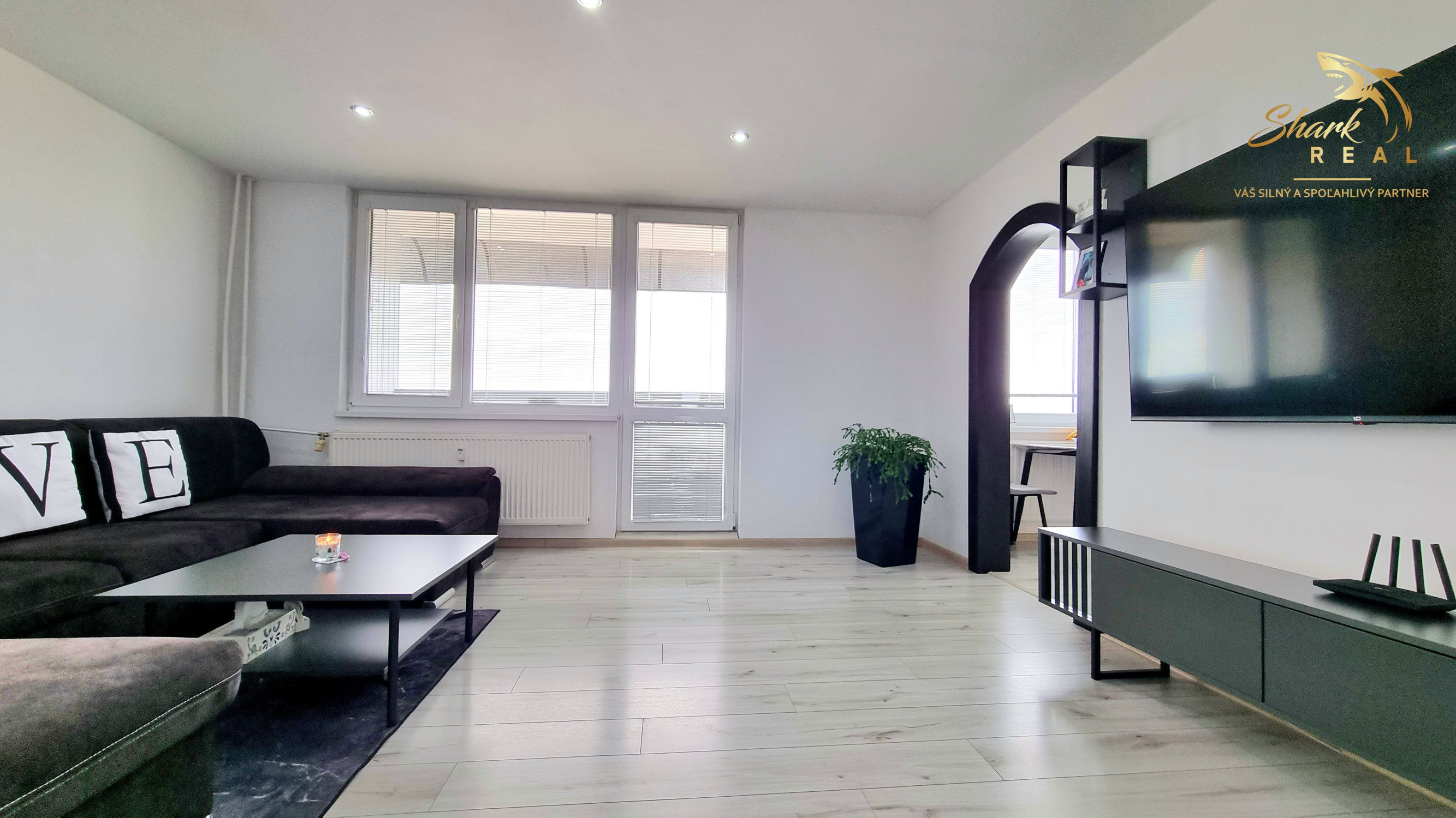 Na predaj 3-izbový byt po rekonštrukcii na ulici Komenského v Trebišove