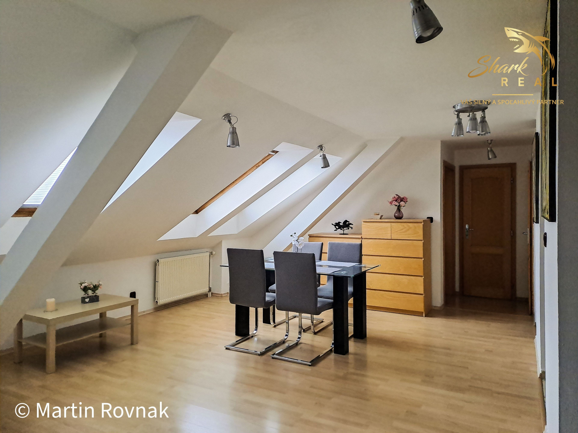 Exkluzívny mezonet na skok od Downtownu - tiché bývanie, ako aj predpripravená investícia