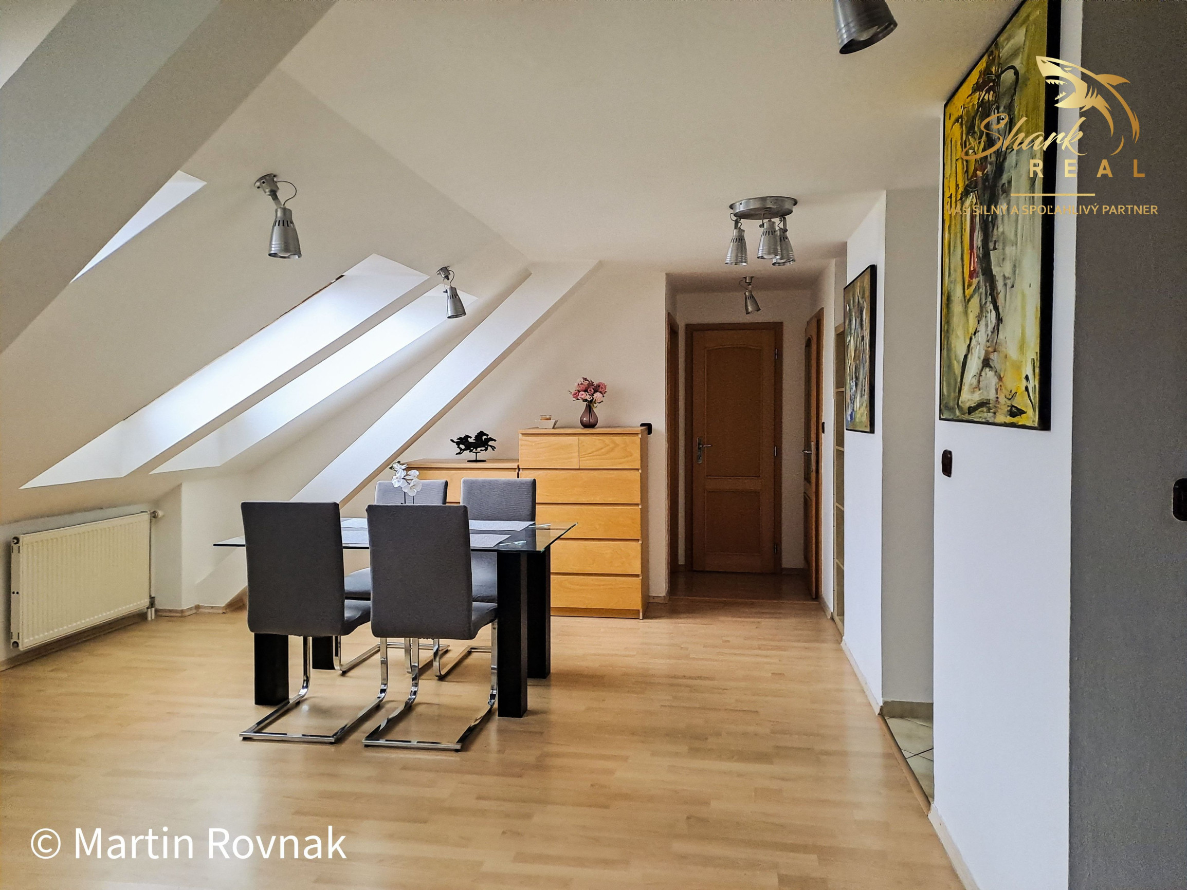 Exkluzívny mezonet na skok od Downtownu - tiché bývanie, ako aj predpripravená investícia