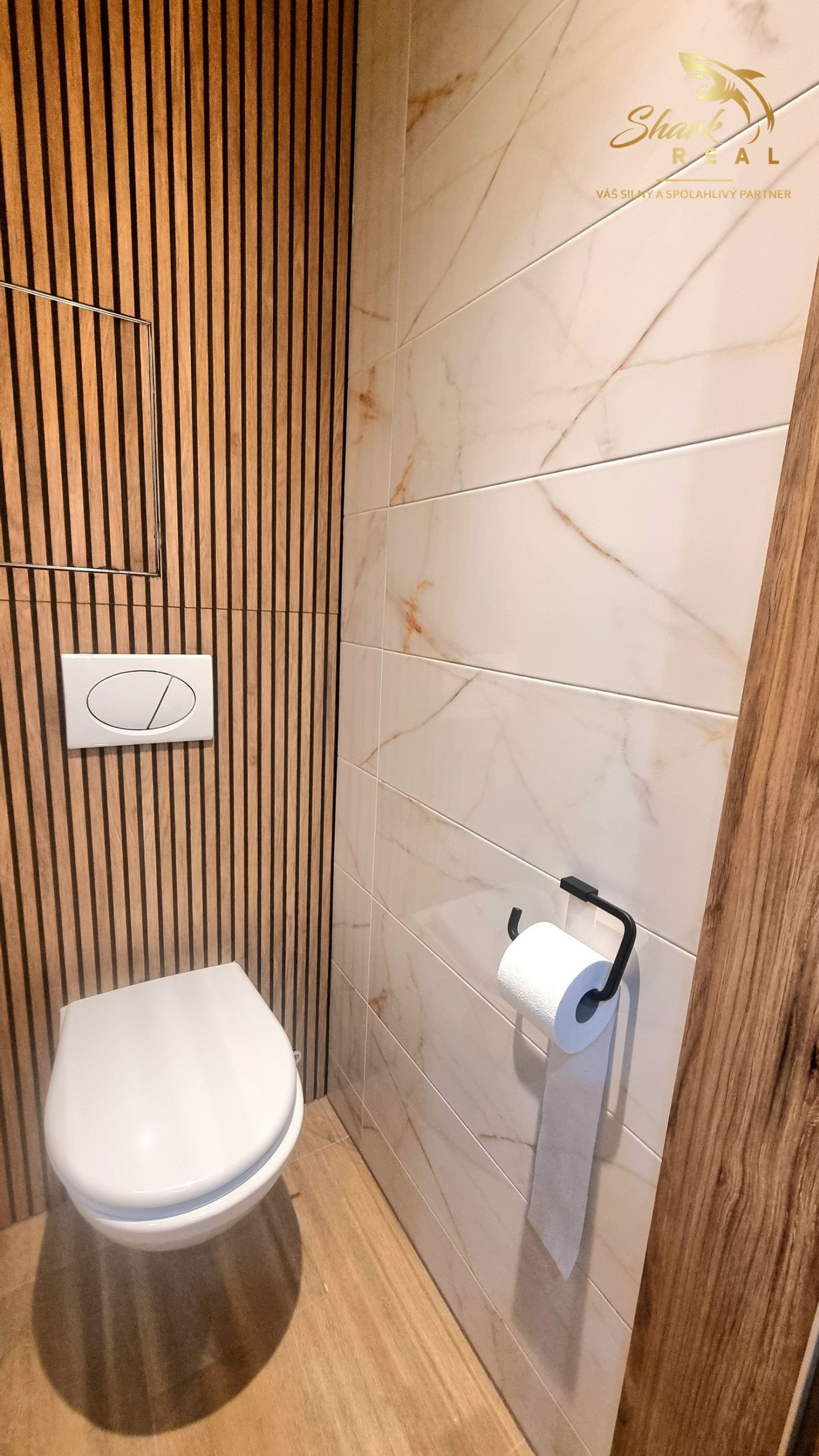 REZERVOVANÉ!!!  PRENÁJOM 3-IZBOVÝ BYT PO KOMPLETNEJ REKONŠTRUKCII V  CENTRE MESTA TREBIŠOV- PRVÝ NÁJOMNÍK