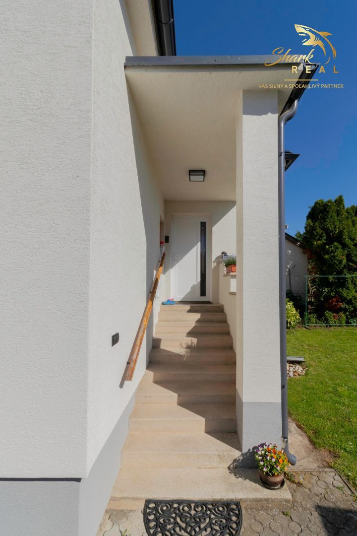 !ZNÍŽENÁ CENA! rodinný dom v atraktívnej obci BANKA