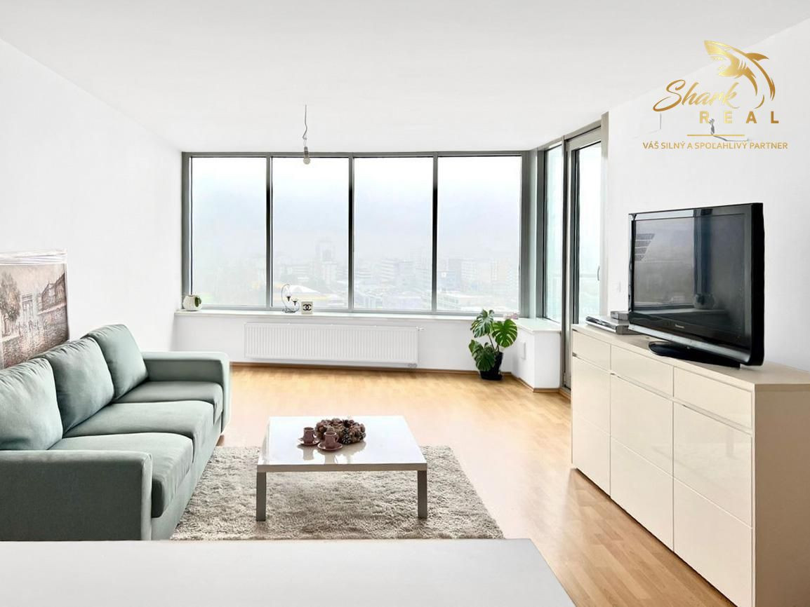 TRI VEŽE - KRASNY SVIEŽI 2i. BYT S PANORAMATICKÝM VÝHĽADOM A VEĽKOU LOGGIOU