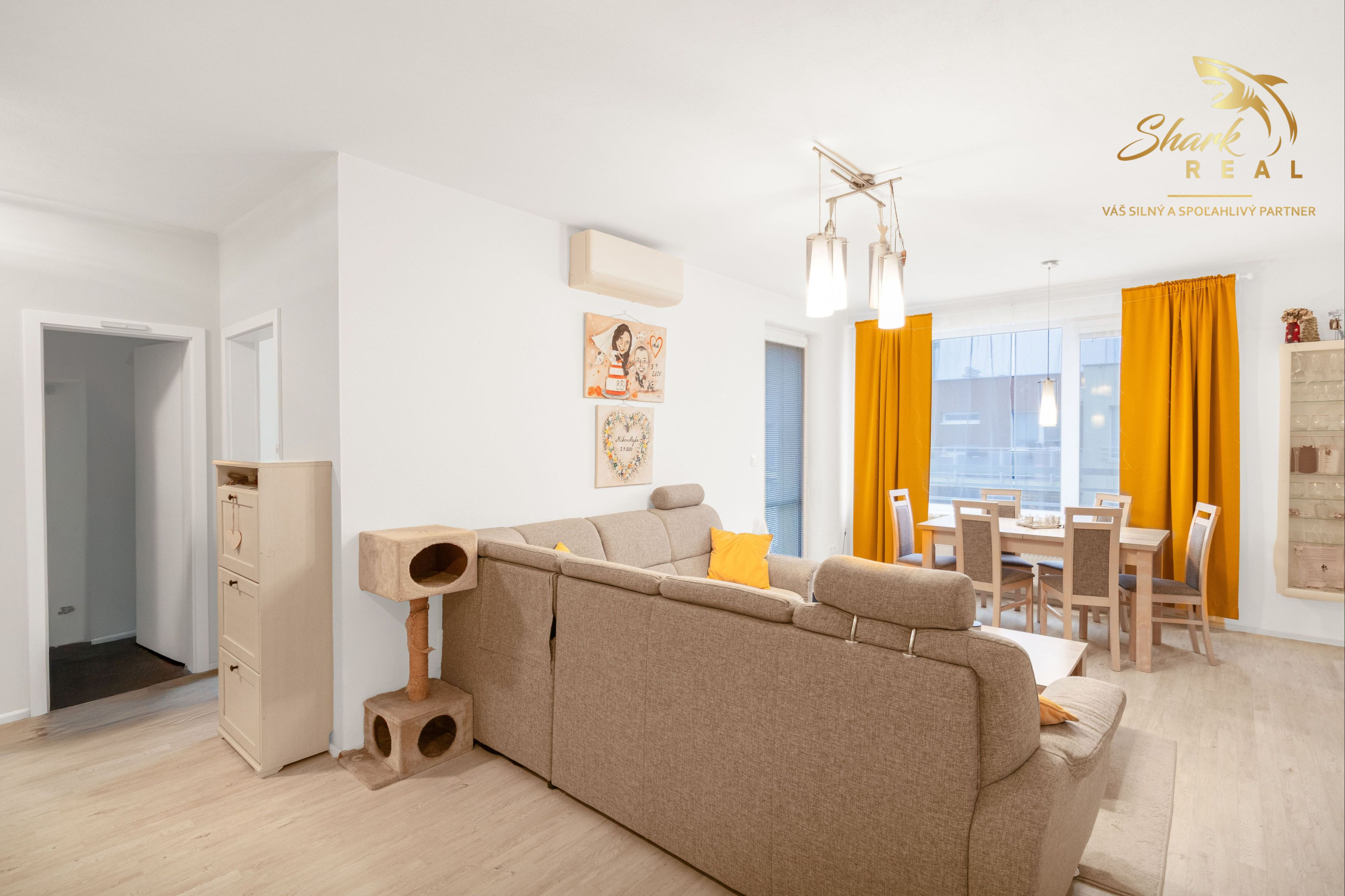 !ZNÍŽENÁ CENA! Slnečný 4-izbový byt s terasou len 10 km od Bratislavy