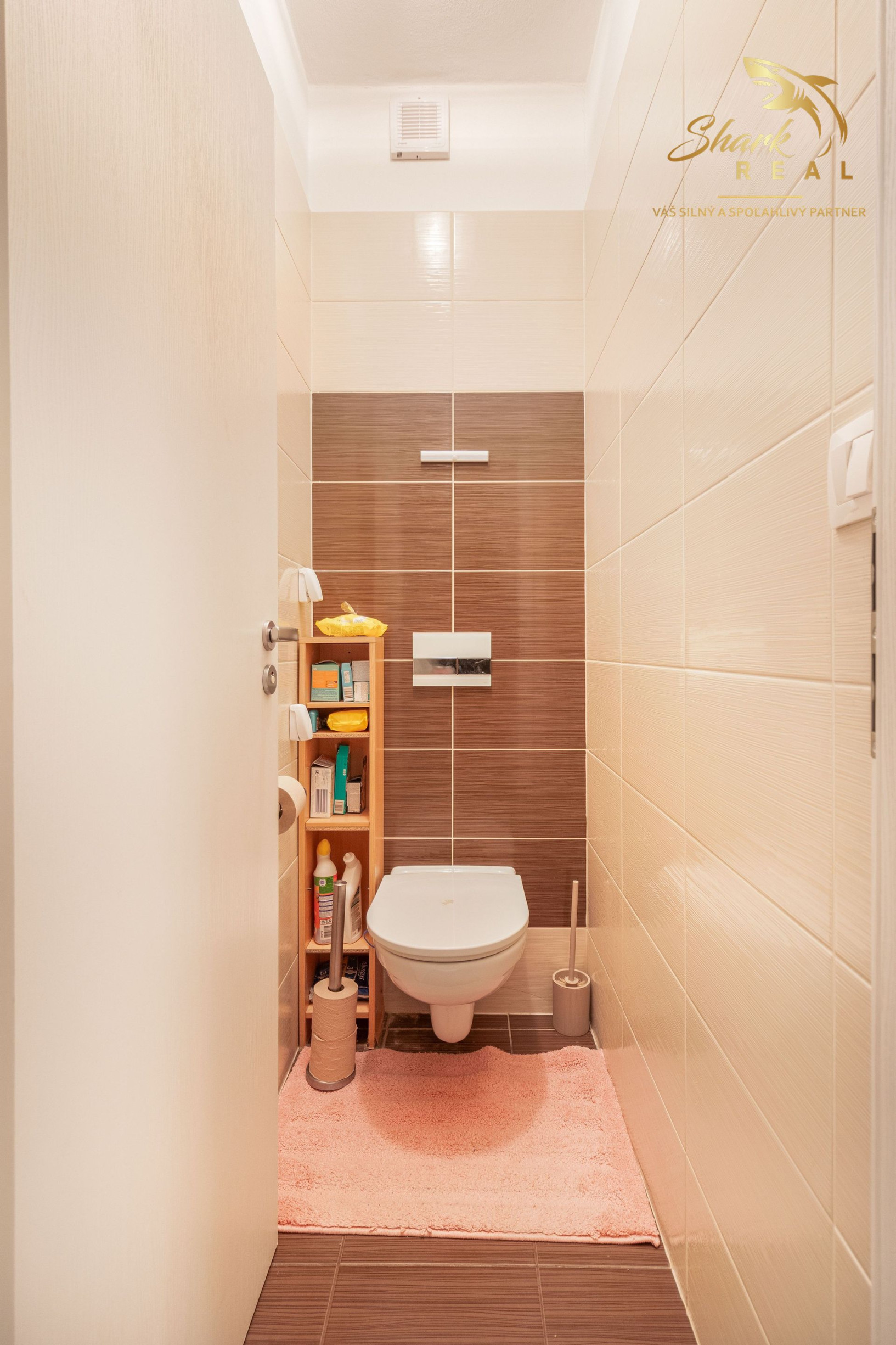 !ZNÍŽENÁ CENA! Slnečný 4-izbový byt s terasou len 10 km od Bratislavy