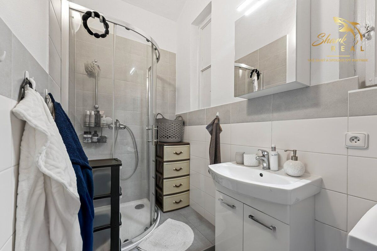 Rezervované - Priestranný 3-izbový byt v srdci Starého Mesta na Grosslingovej