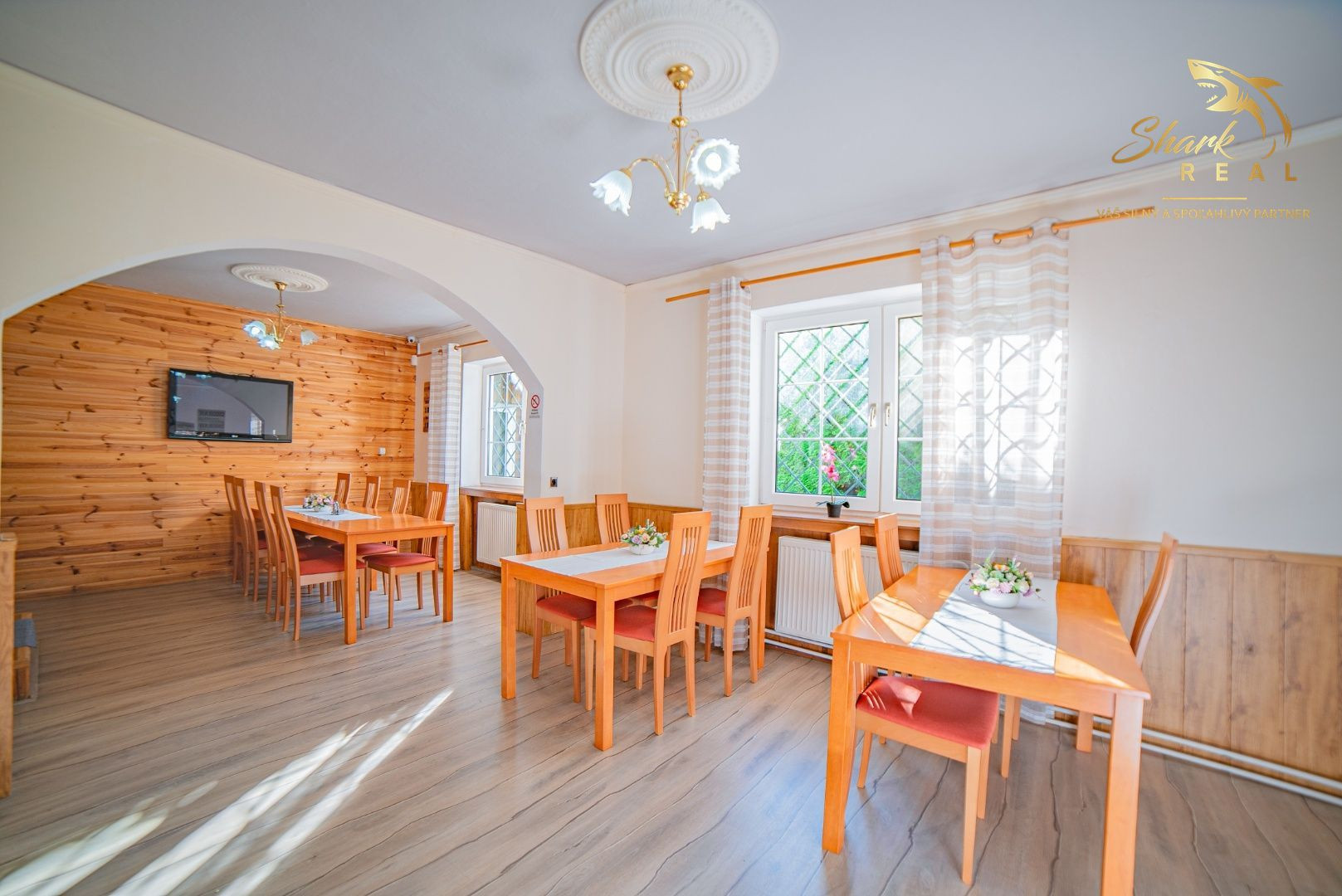 Na prenájom očarujúci penzión Dahlia s vynikajúcimi recenziami, reštauráciou, welness a ihriskom