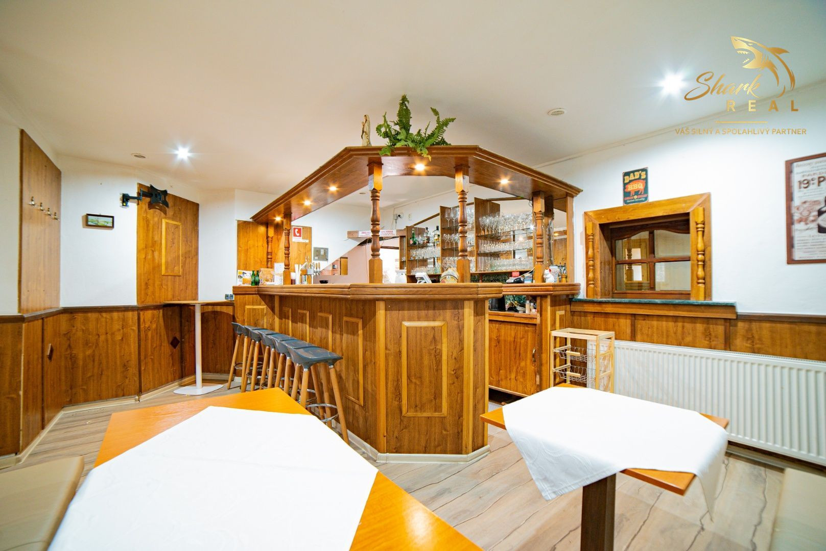 Na prenájom očarujúci penzión Dahlia s vynikajúcimi recenziami, reštauráciou, welness a ihriskom