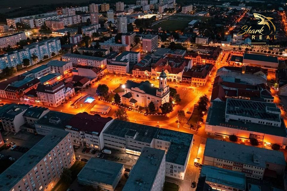 PRIPRAVUJEME výnosová polyfunkčná budova so stabilnými nájomníkmi