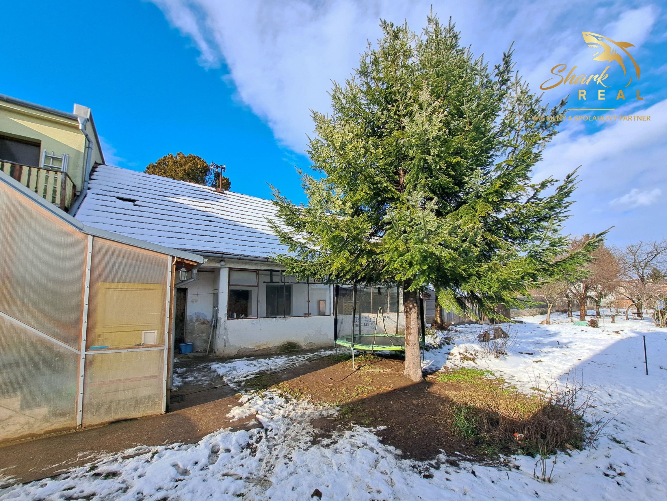 Dvojgeneračný rodinný dom s podnikateľským potenciálom – Viničné