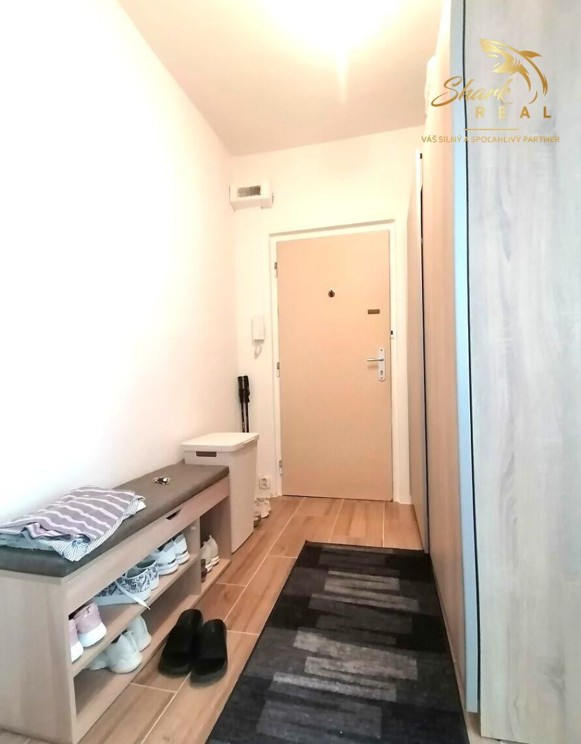 PEKNÝ 2 IZBOVÝ BYT - PO REKONŠTRUKCIÍ