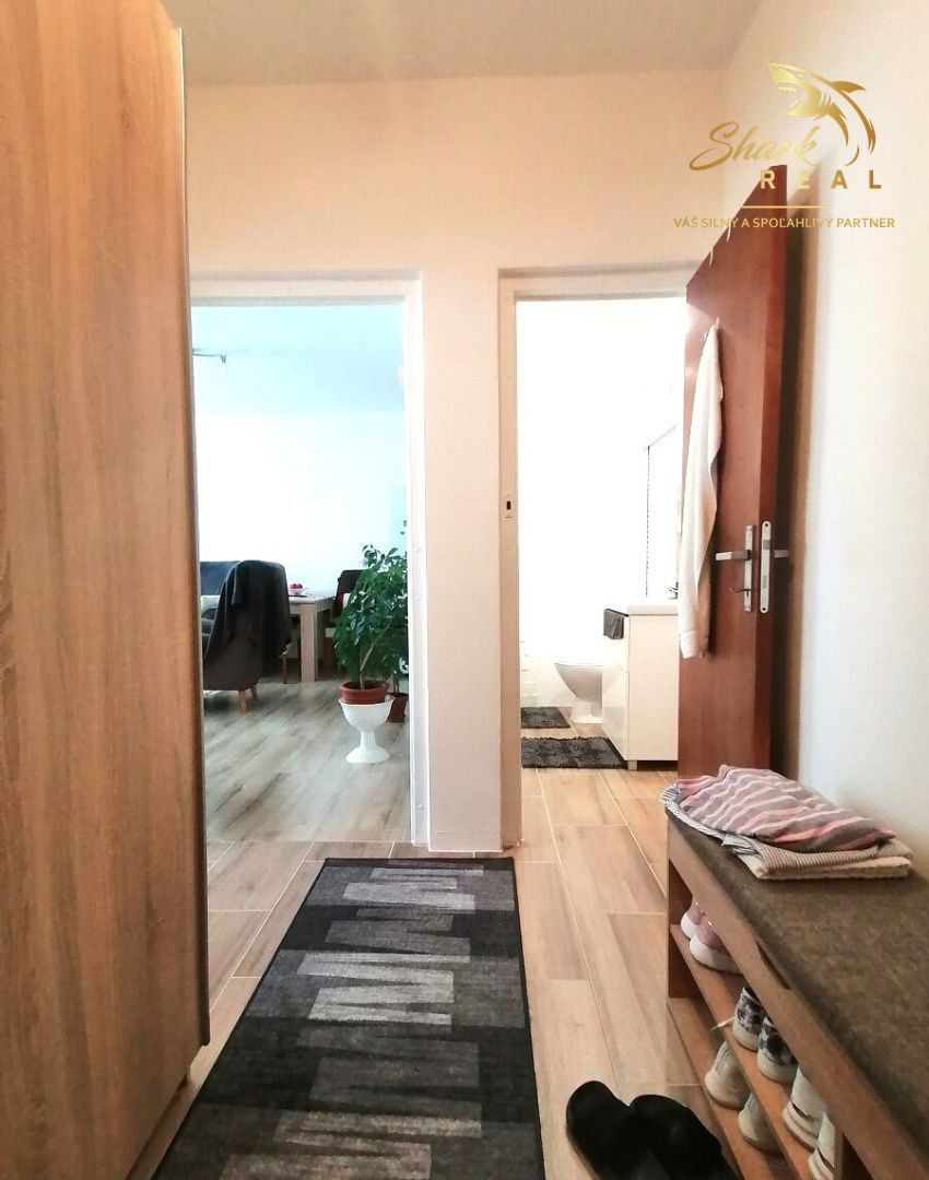 PEKNÝ 2 IZBOVÝ BYT - PO REKONŠTRUKCIÍ