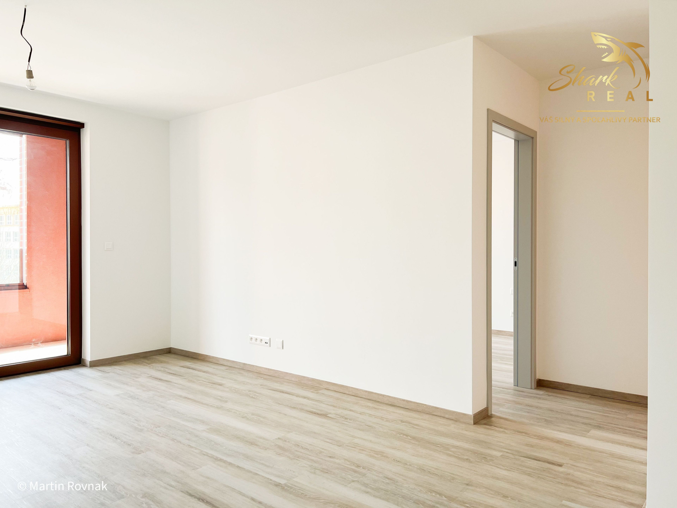 Holobyt v novostavbe ZWIRN s 10 m² zasklenou loggiou – vytvorte si bývanie podľa seba