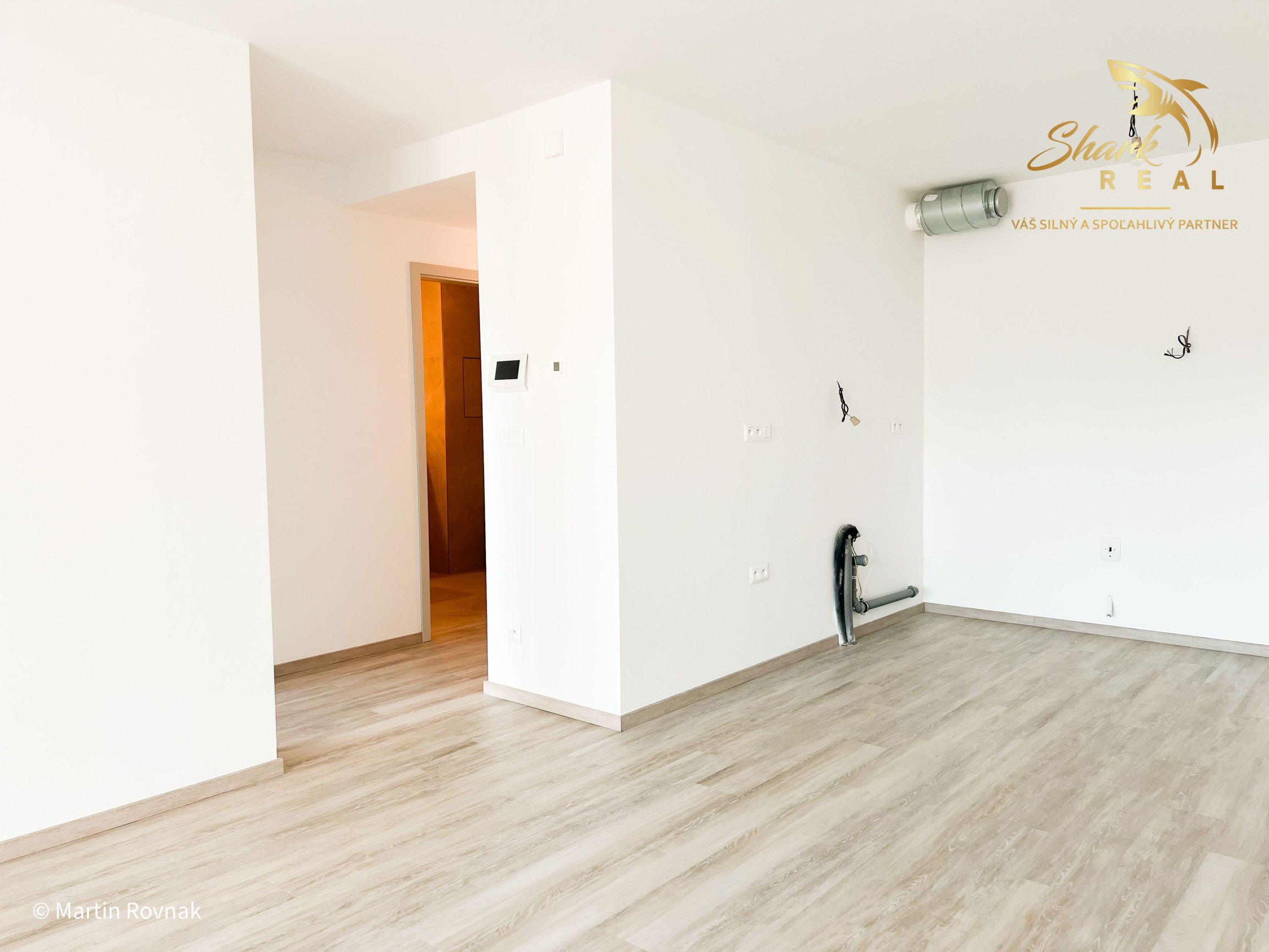 Holobyt v novostavbe ZWIRN s 10 m² zasklenou loggiou – vytvorte si bývanie podľa seba