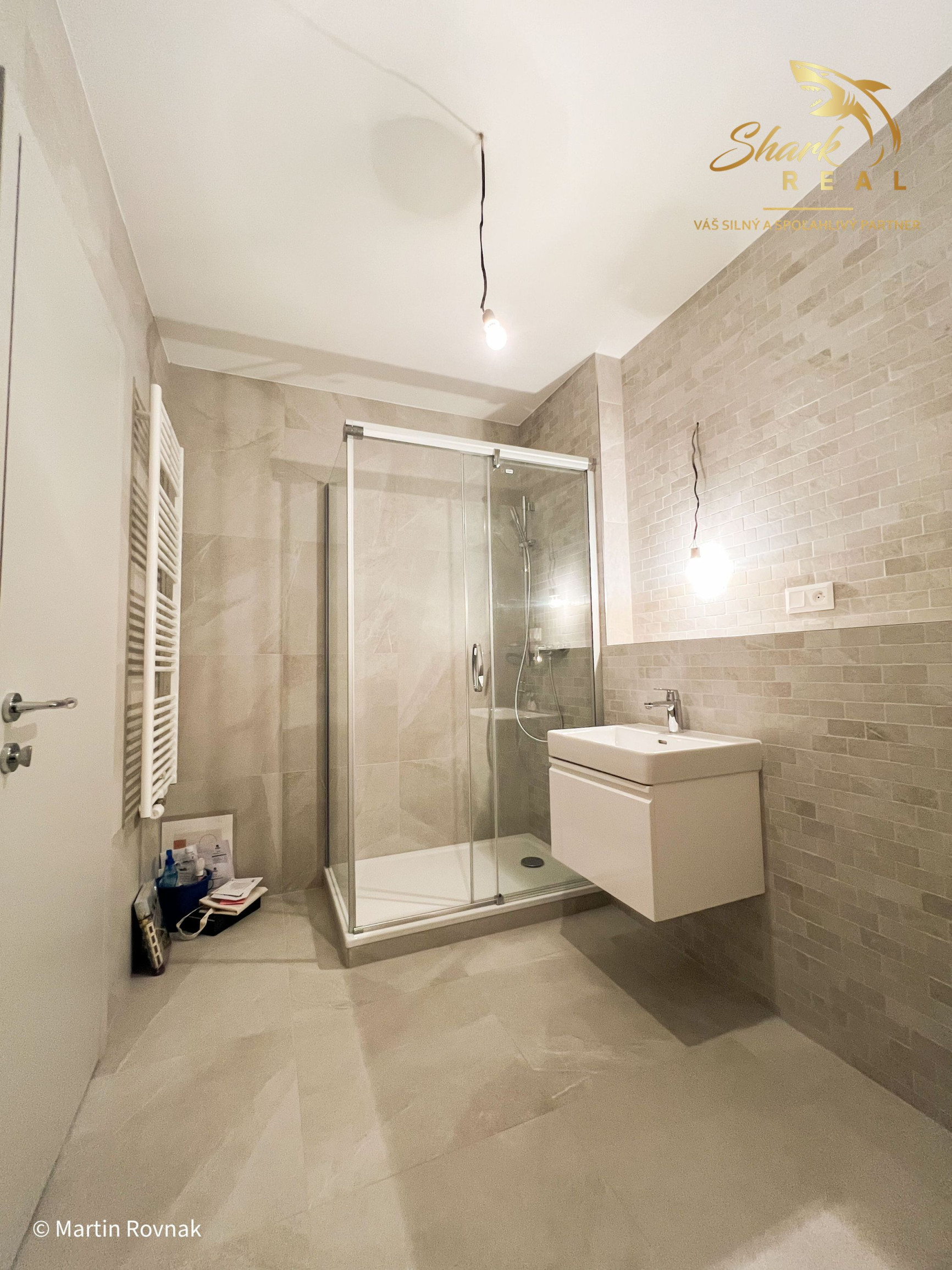 Holobyt v novostavbe ZWIRN s 10 m² zasklenou loggiou – vytvorte si bývanie podľa seba