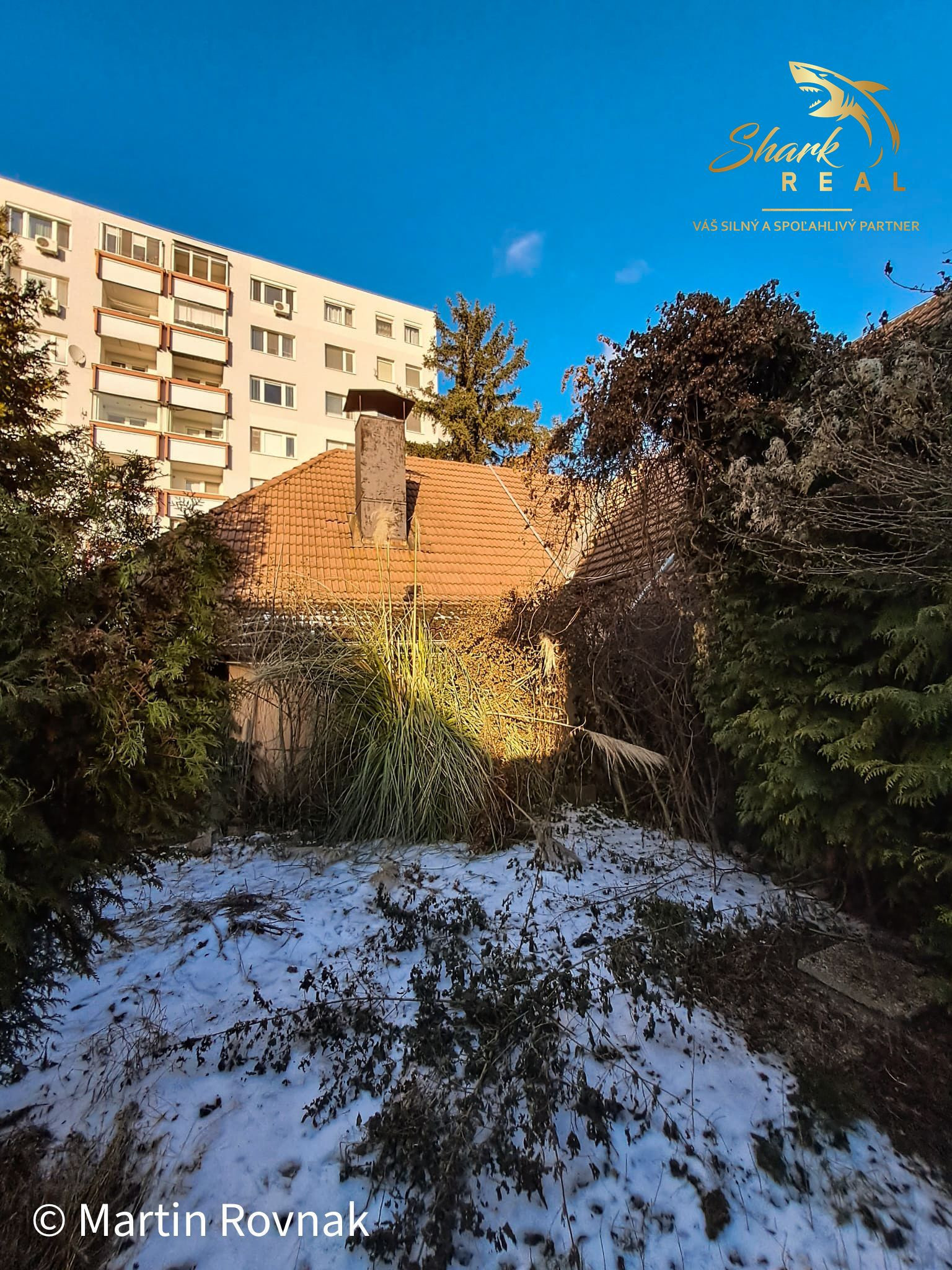 Jedinečný objekt s vysokými stropmi a átriom pre vaše podnikanie