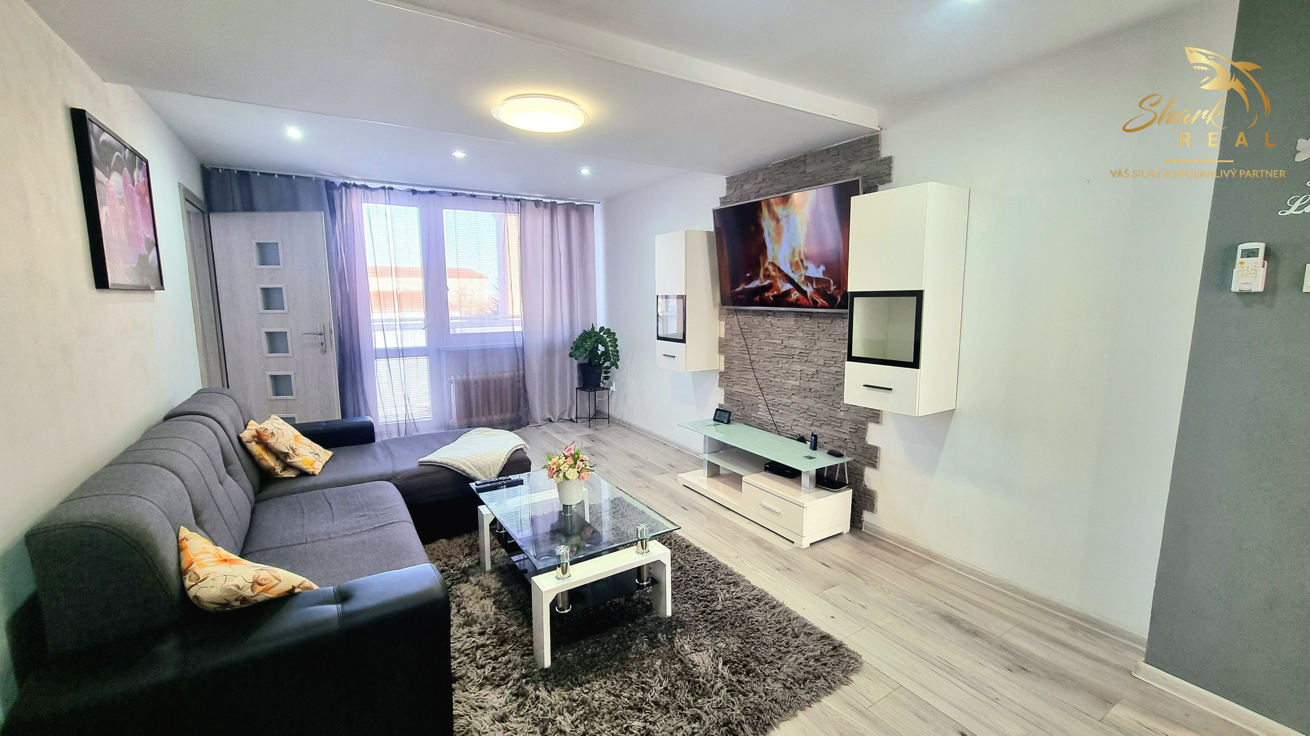 Na predaj 3-izbový byt zariadený na ulici Komenského v Trebišove 