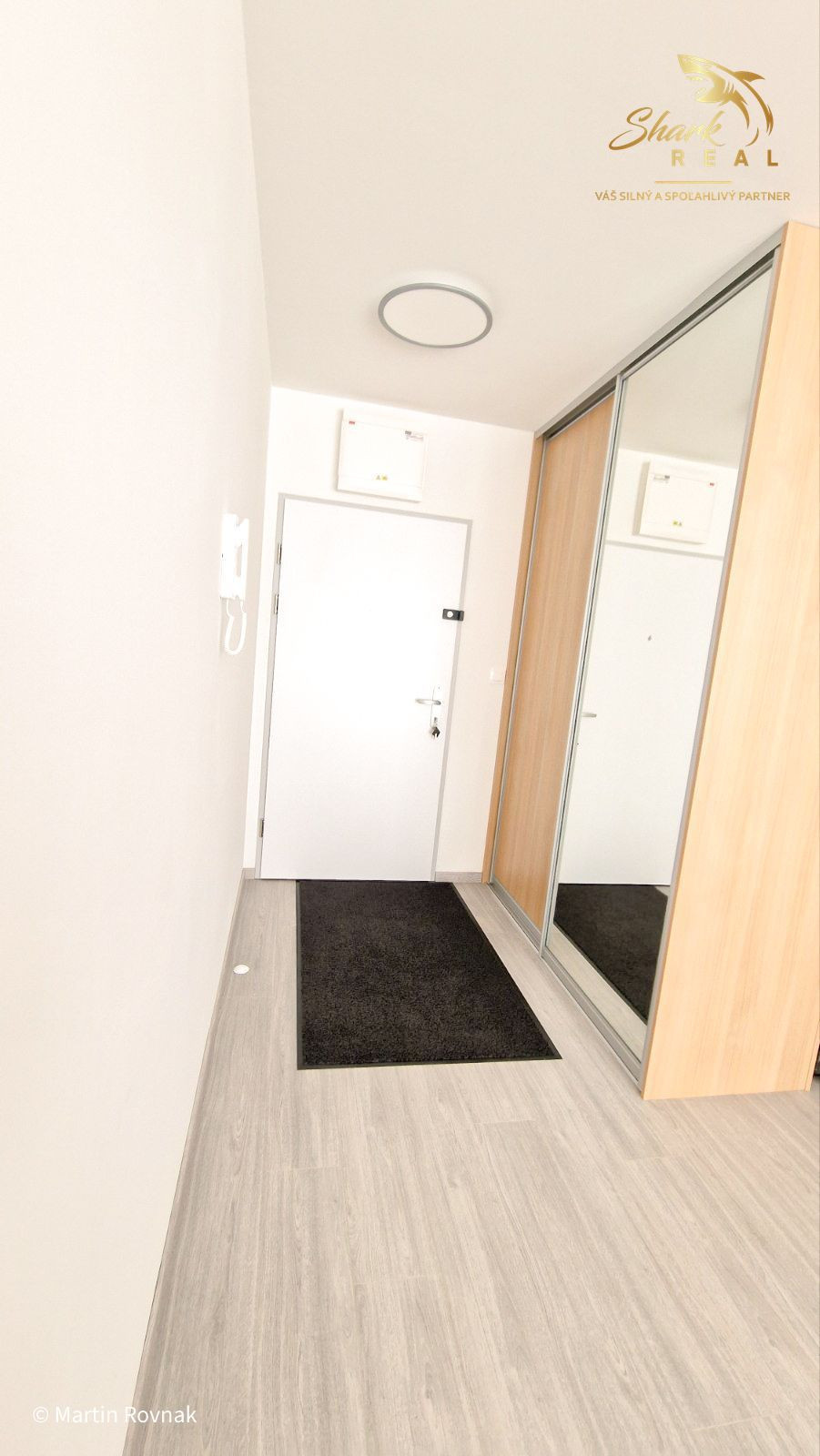 Moderný 2i byt s terasou 12,5 m² a výhľadom na zeleň