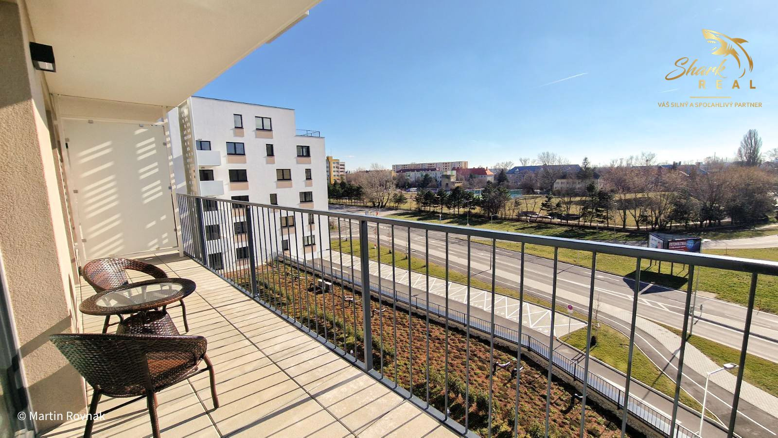 Moderný 2i byt s terasou 12,5 m² a výhľadom na zeleň