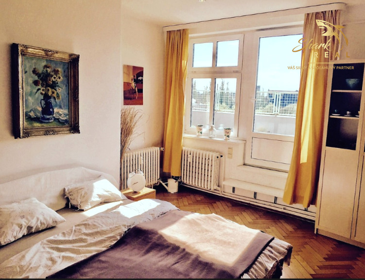 1i byt Prenájom _ Veľký staromestský byt aj pre 2 osoby