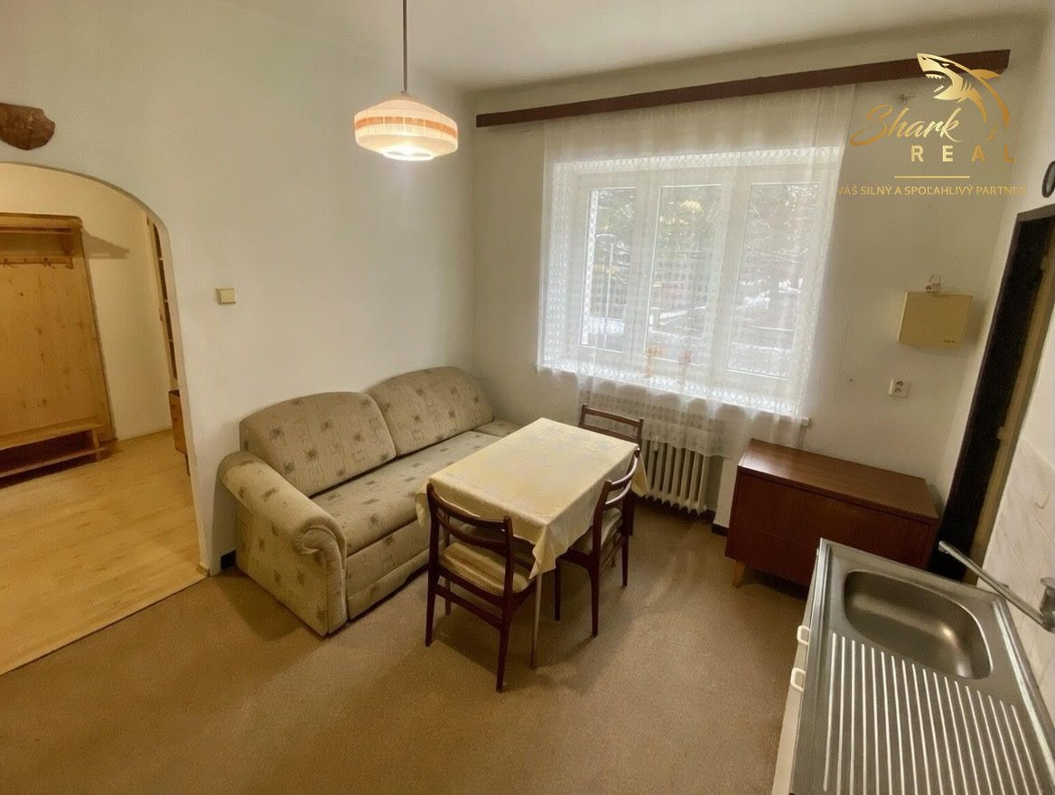 Priestranný 2 izbový byt v tichej lokalite