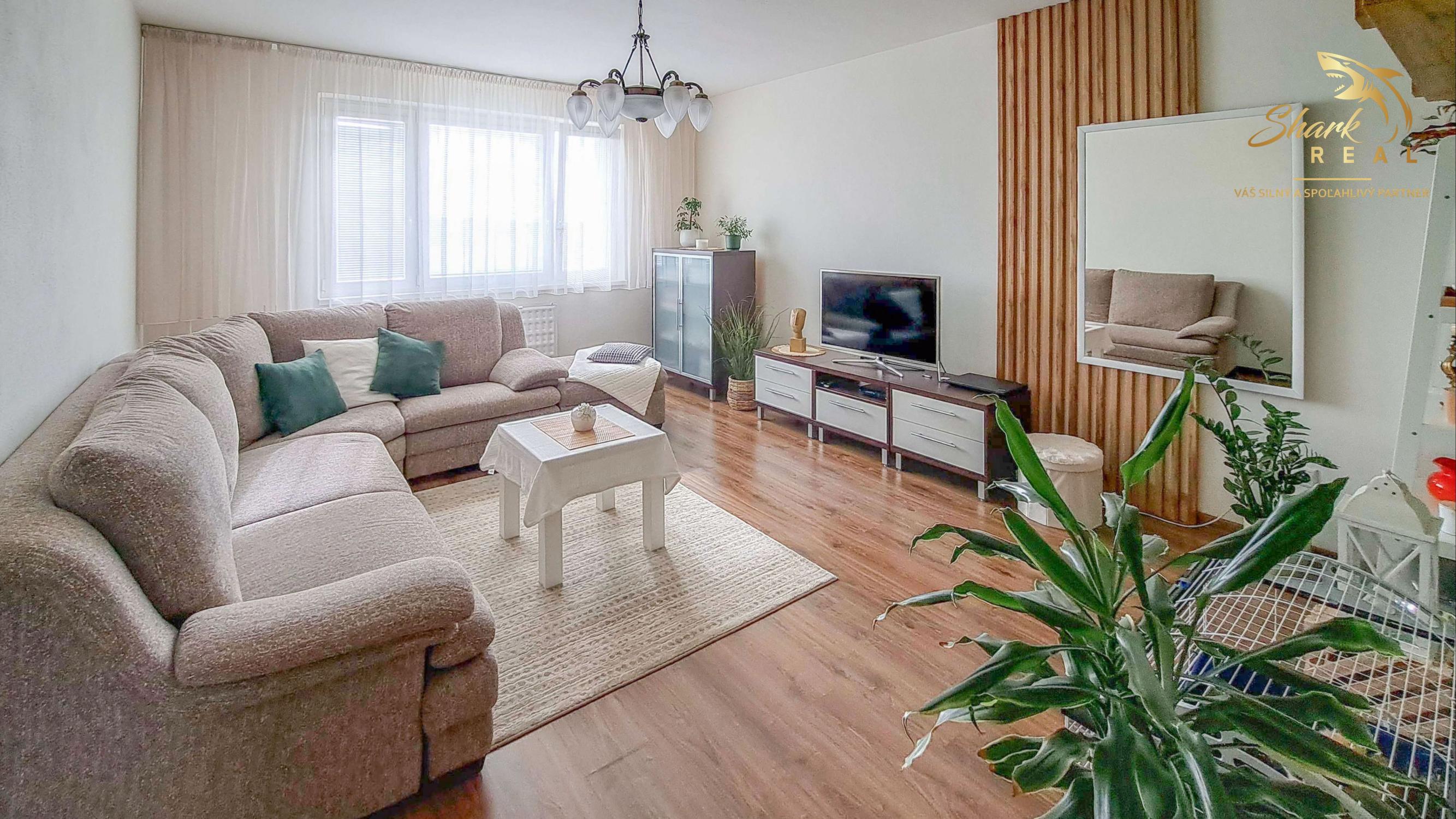 Zariadený 3 izbový byt - JUH