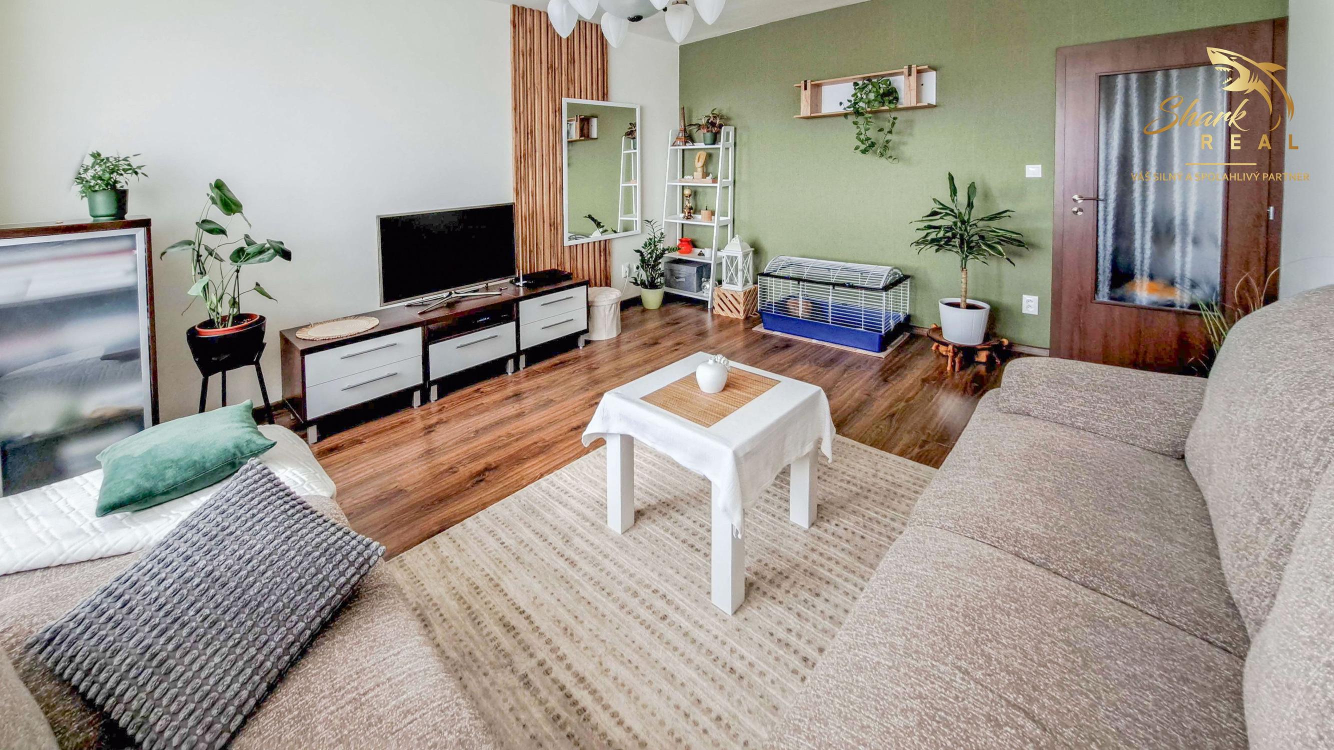 Zariadený 3 izbový byt - JUH