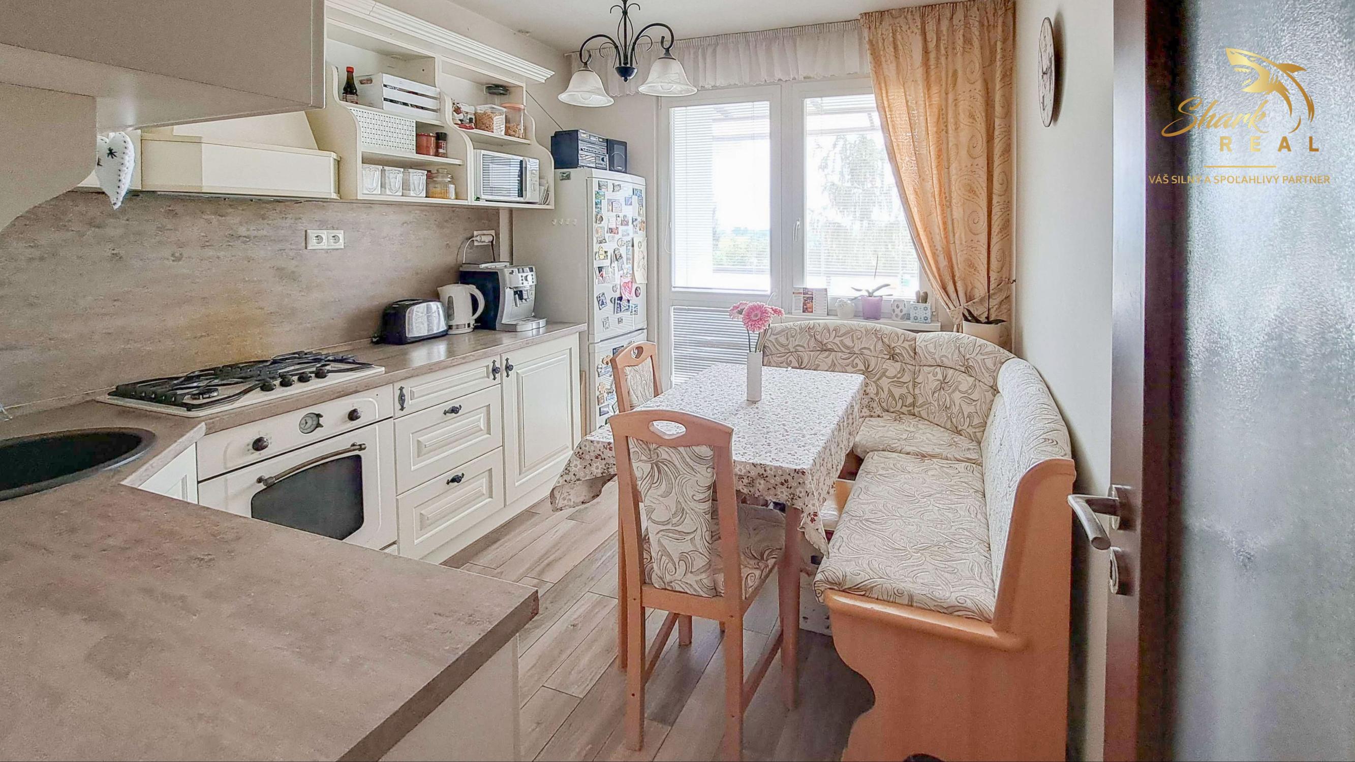 Zariadený 3 izbový byt - JUH